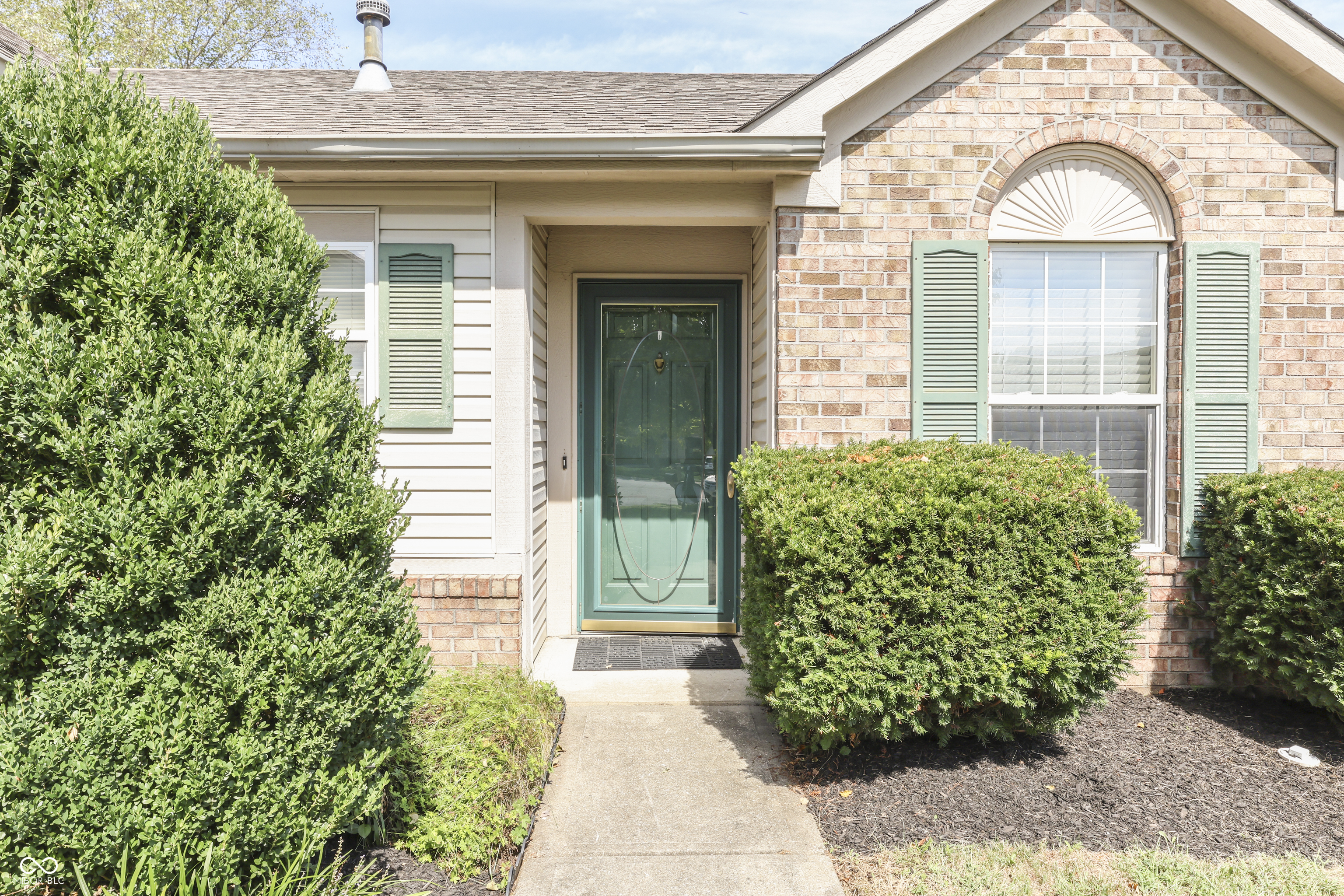 8526 Country Meadows Drive, Indianapolis, IN, 46234 photo 5 of 35