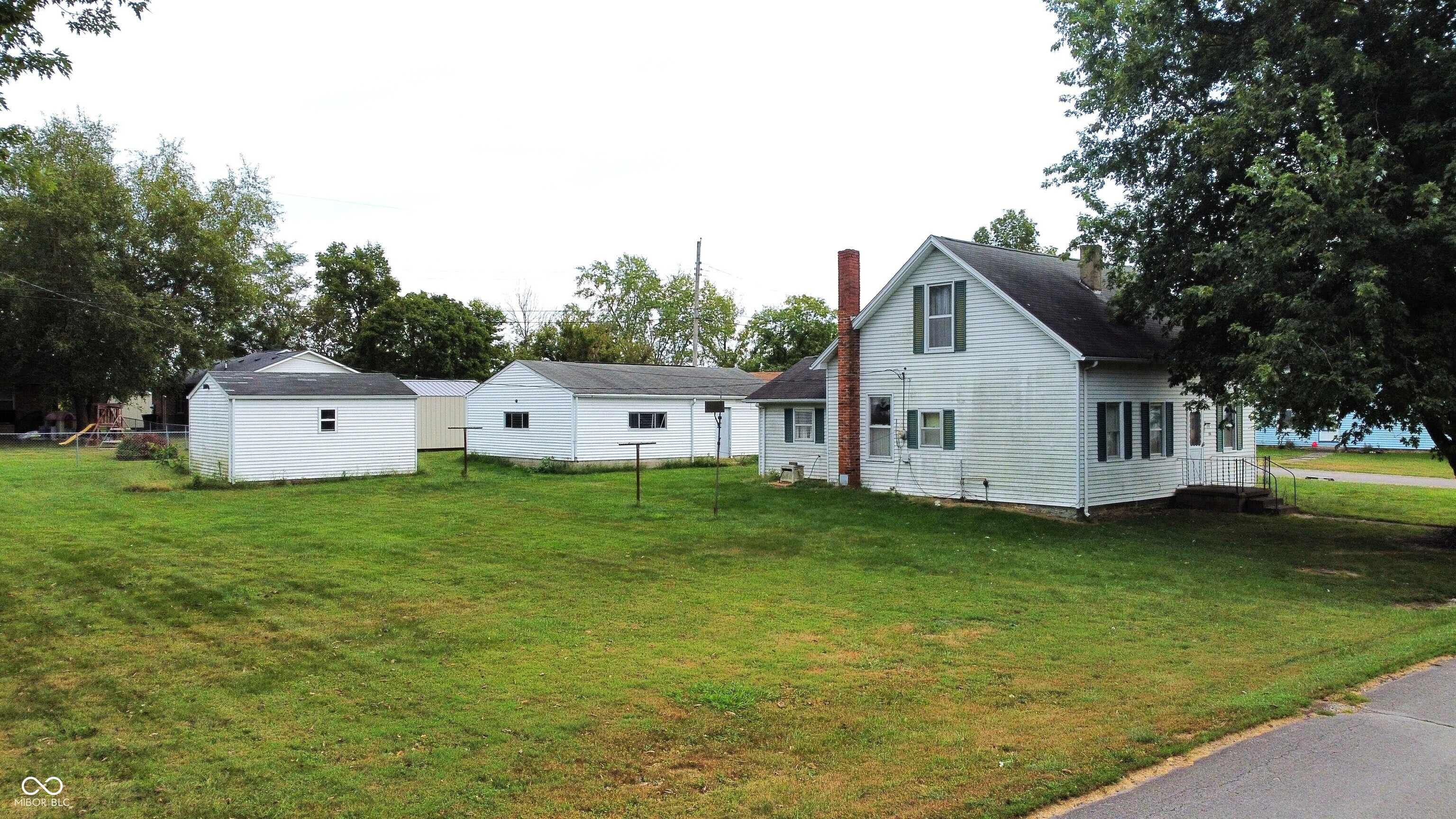 285 S East Street, Hartsville, IN, 47244 photo 5 of 18