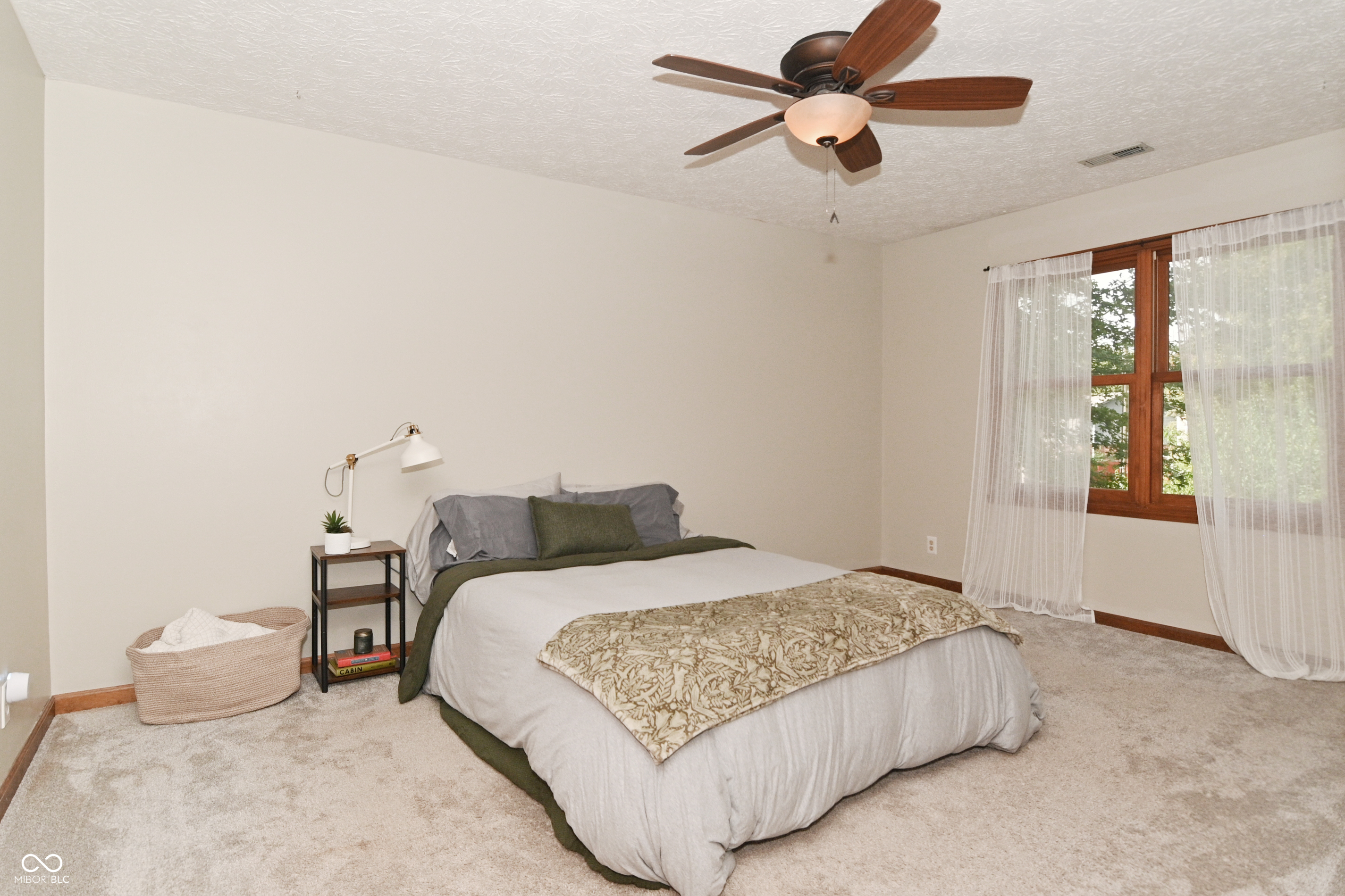 1624 Pele Place, Indianapolis, IN, 46214 photo 5 of 26