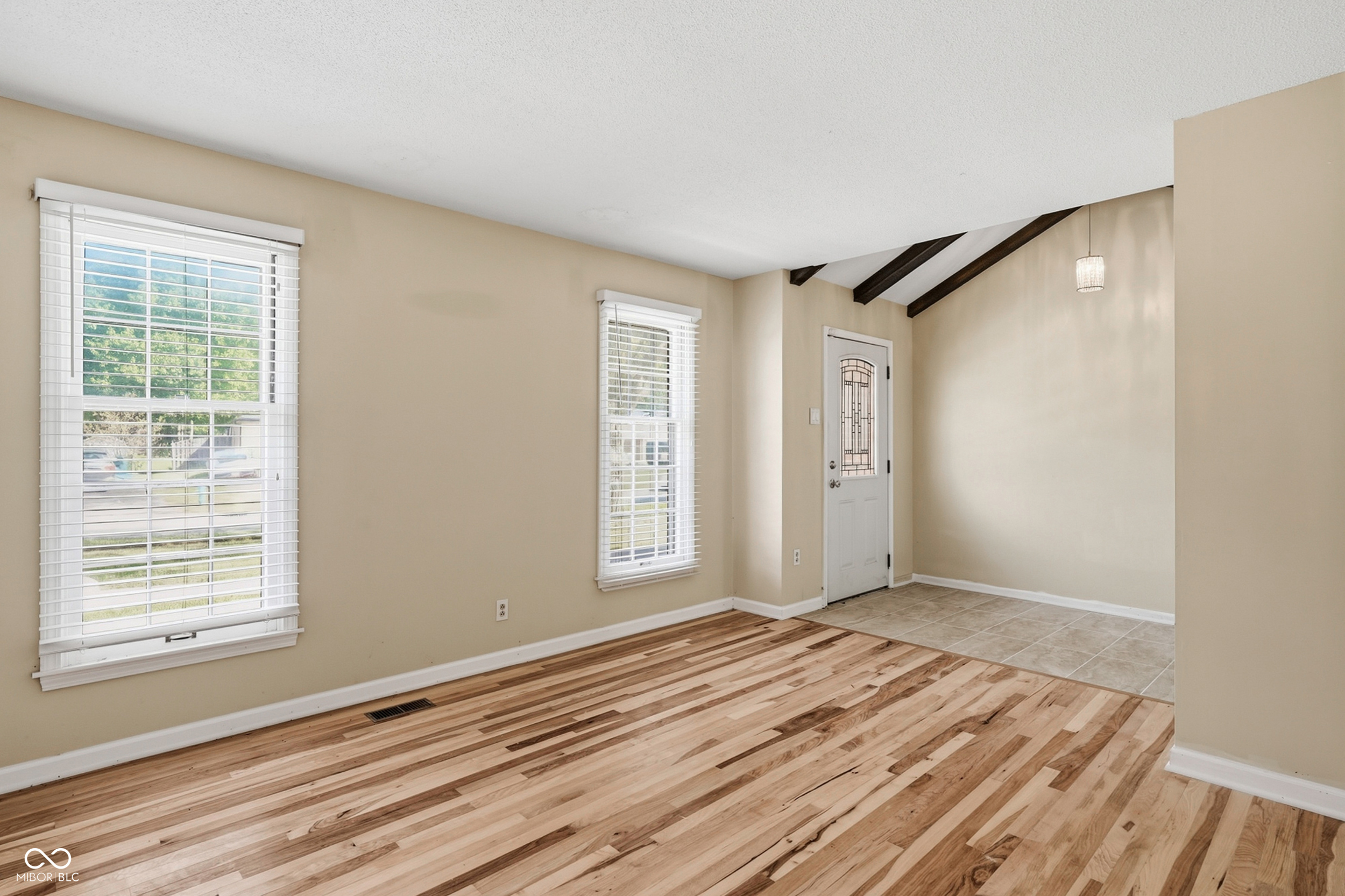 7437 Cotherstone Court, Indianapolis, IN, 46256 photo 5 of 47