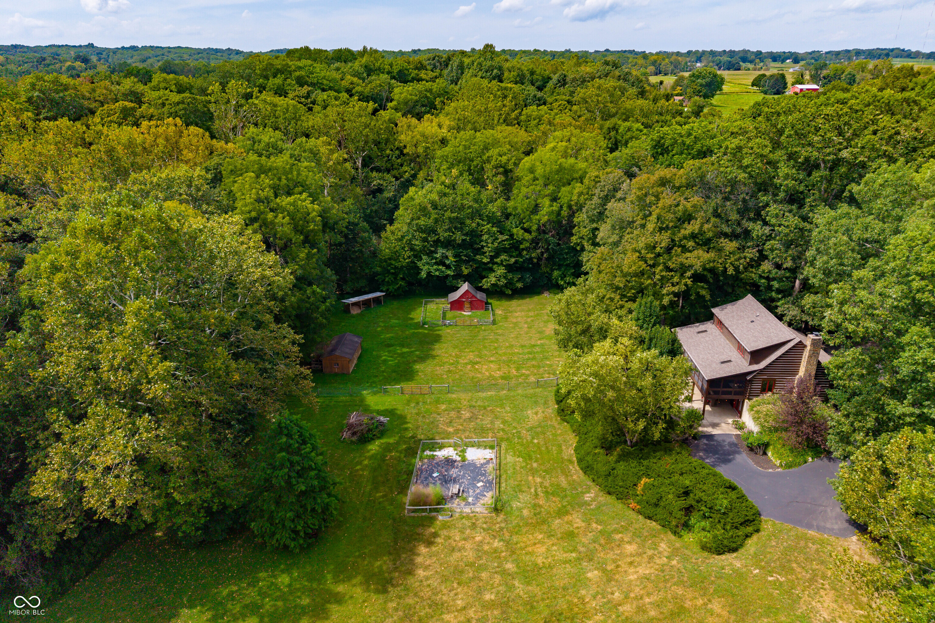 637 E 600 S, Trafalgar, IN, 46181 photo 5 of 89