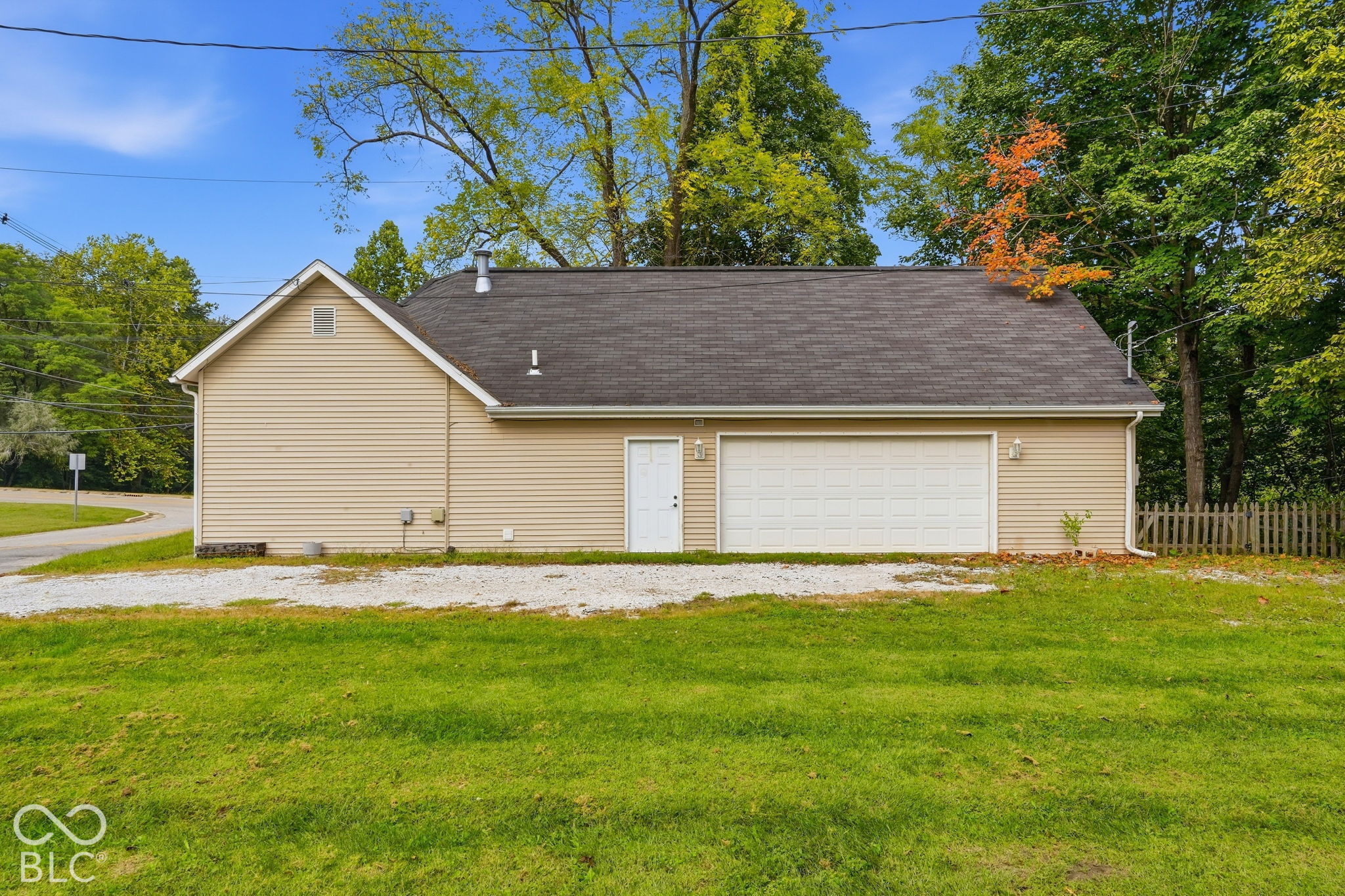 1519 W Wabash Avenue, Crawfordsville, IN, 47933 photo 5 of 46