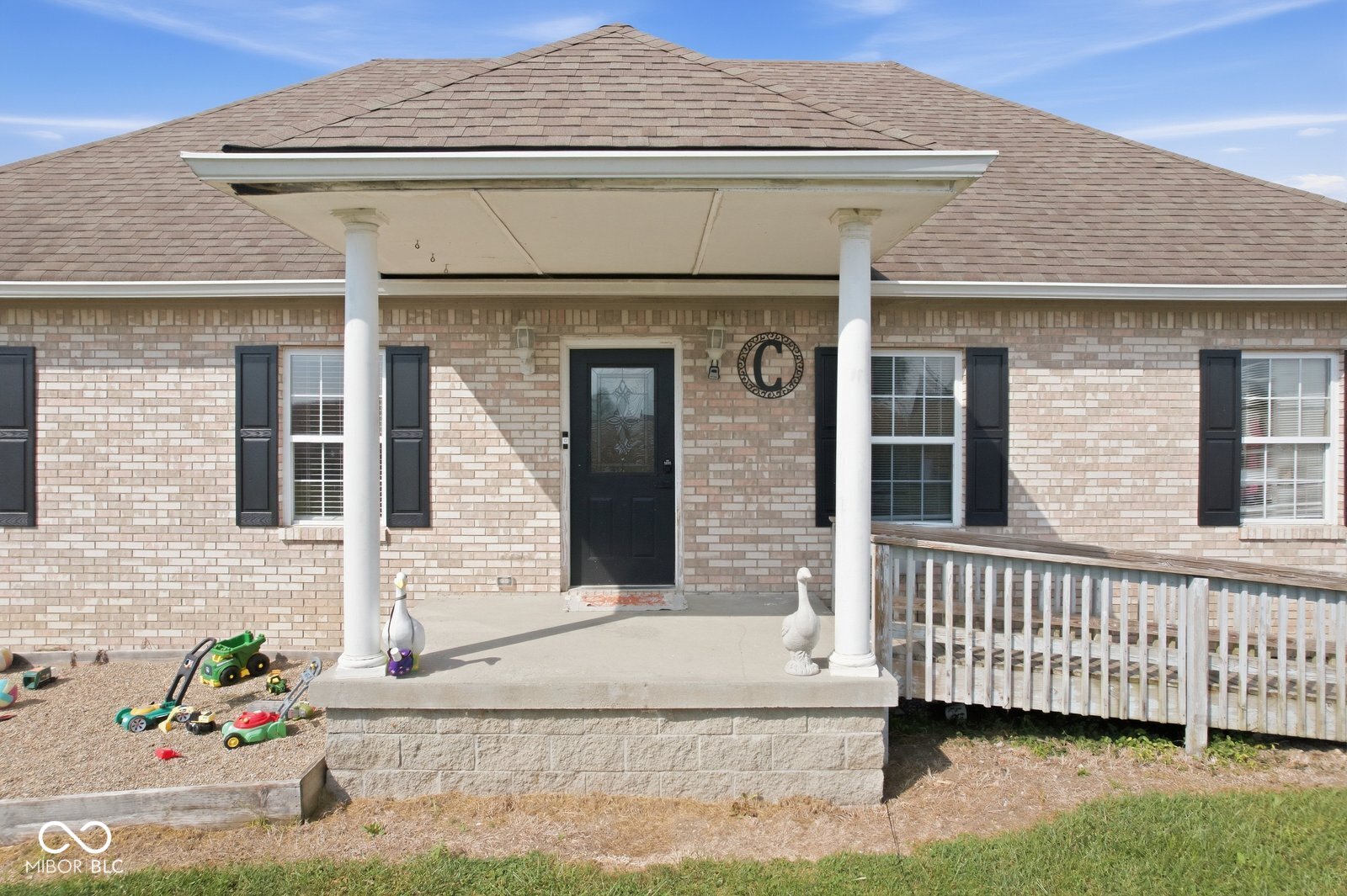 9653 S 200 Road E, Flat Rock, IN, 47234 photo 5 of 53