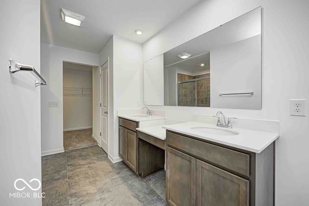 12310 Larimar Lane, Indianapolis, IN, 46229 photo 5 of 51