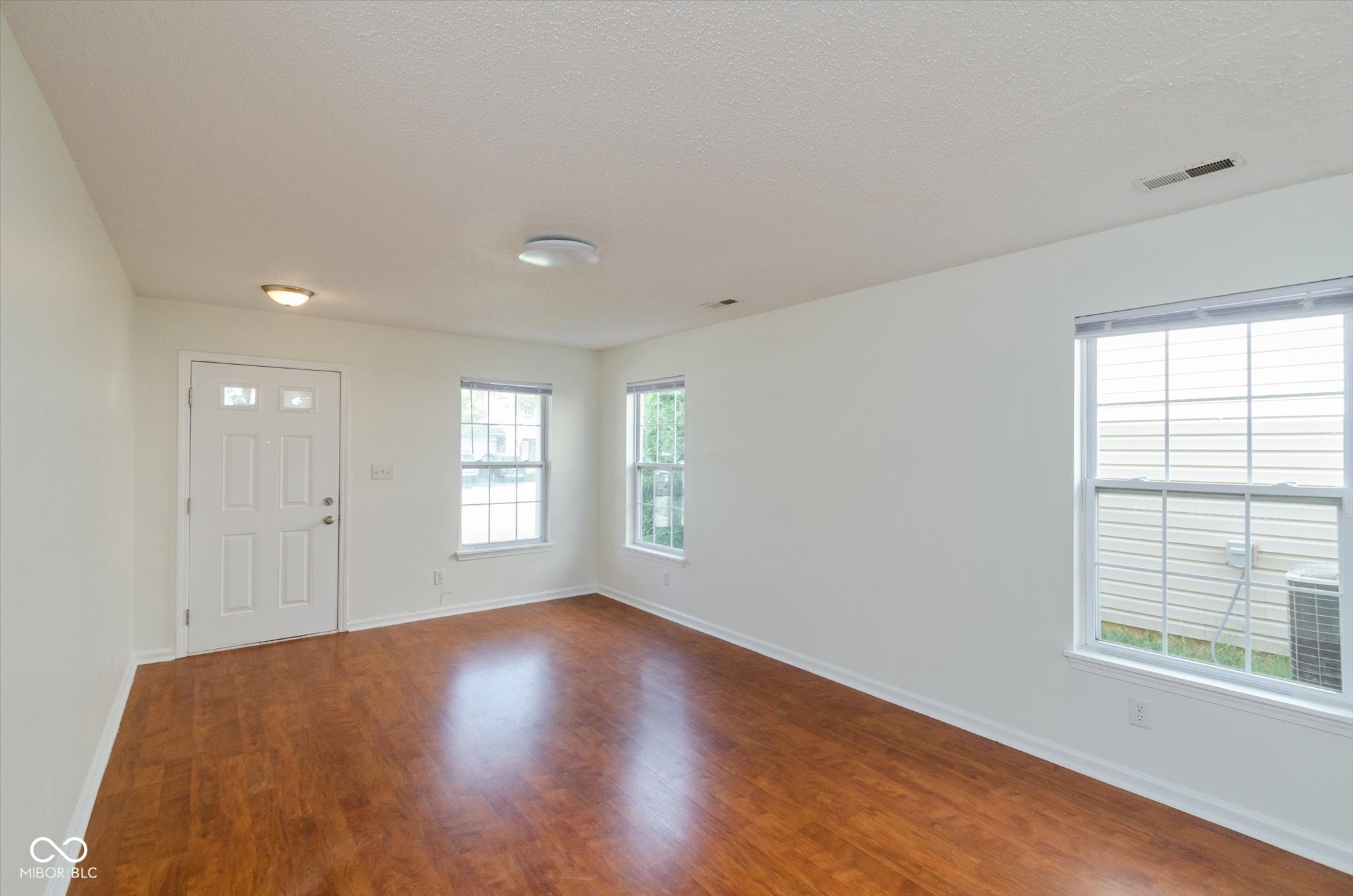 3913 Candle Berry Drive, Indianapolis, IN, 46235 photo 5 of 23