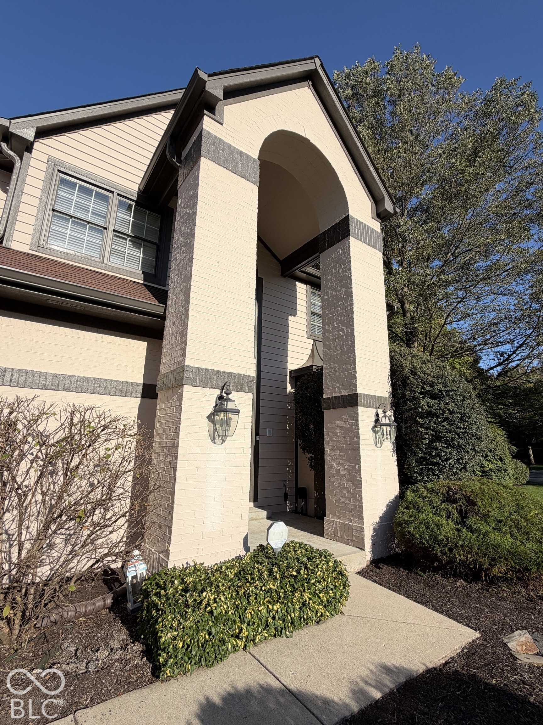 8917 Admirals Bay Drive, Indianapolis, IN, 46236 photo 5 of 59