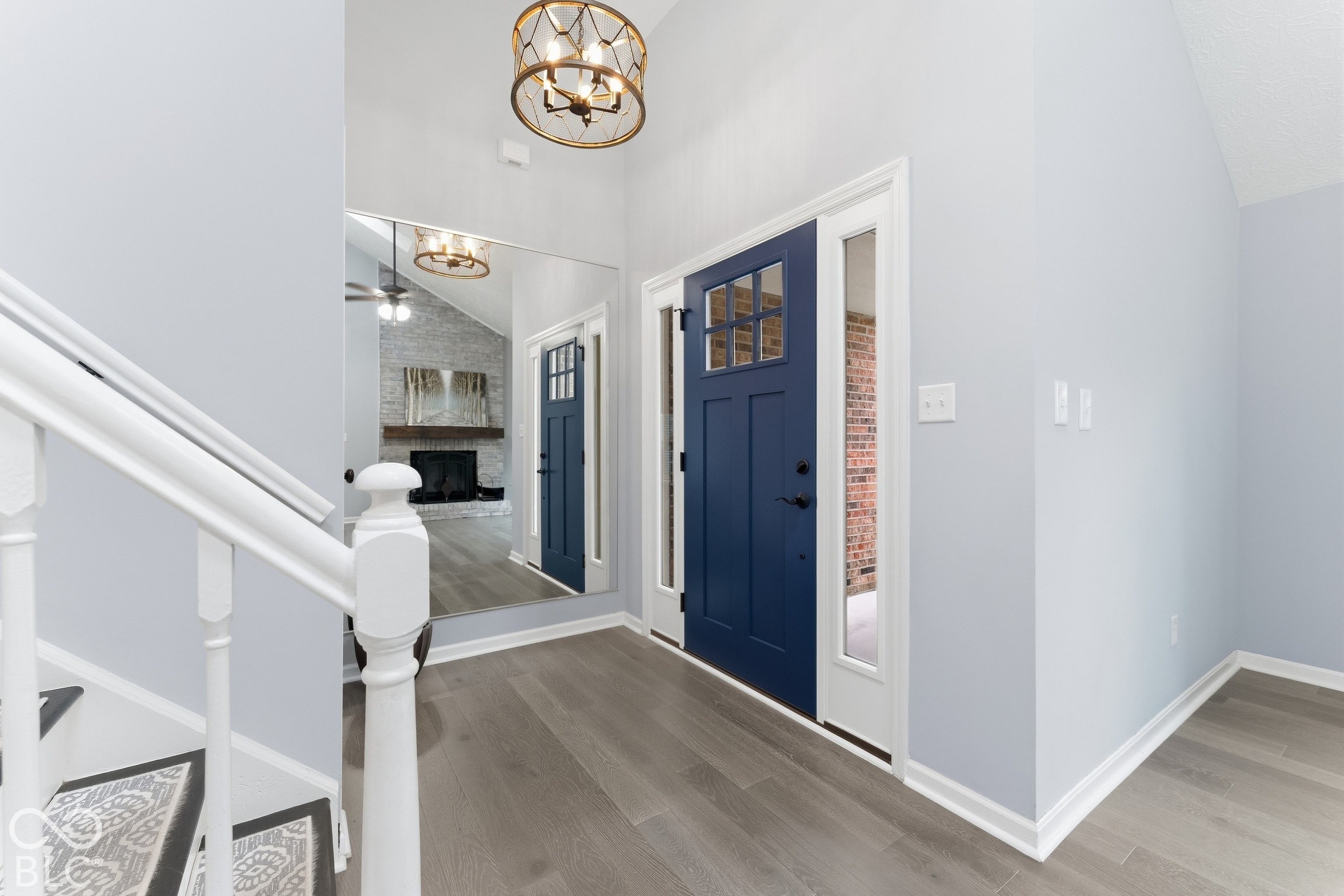 8219 Castle Ridge, Indianapolis, IN, 46256 photo 5 of 50