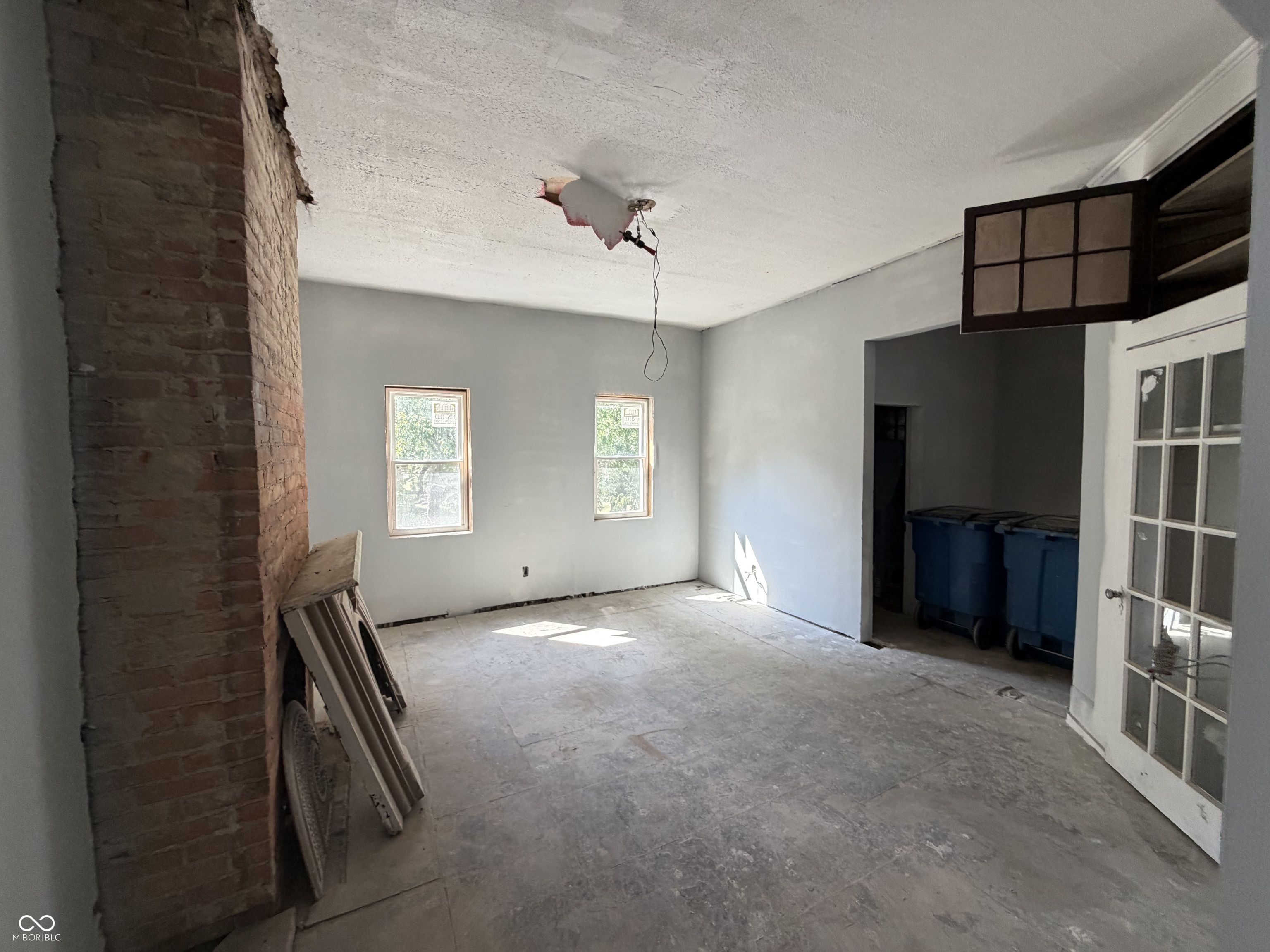 604 S Center Street, Terre Haute, IN, 47807 photo 5 of 28