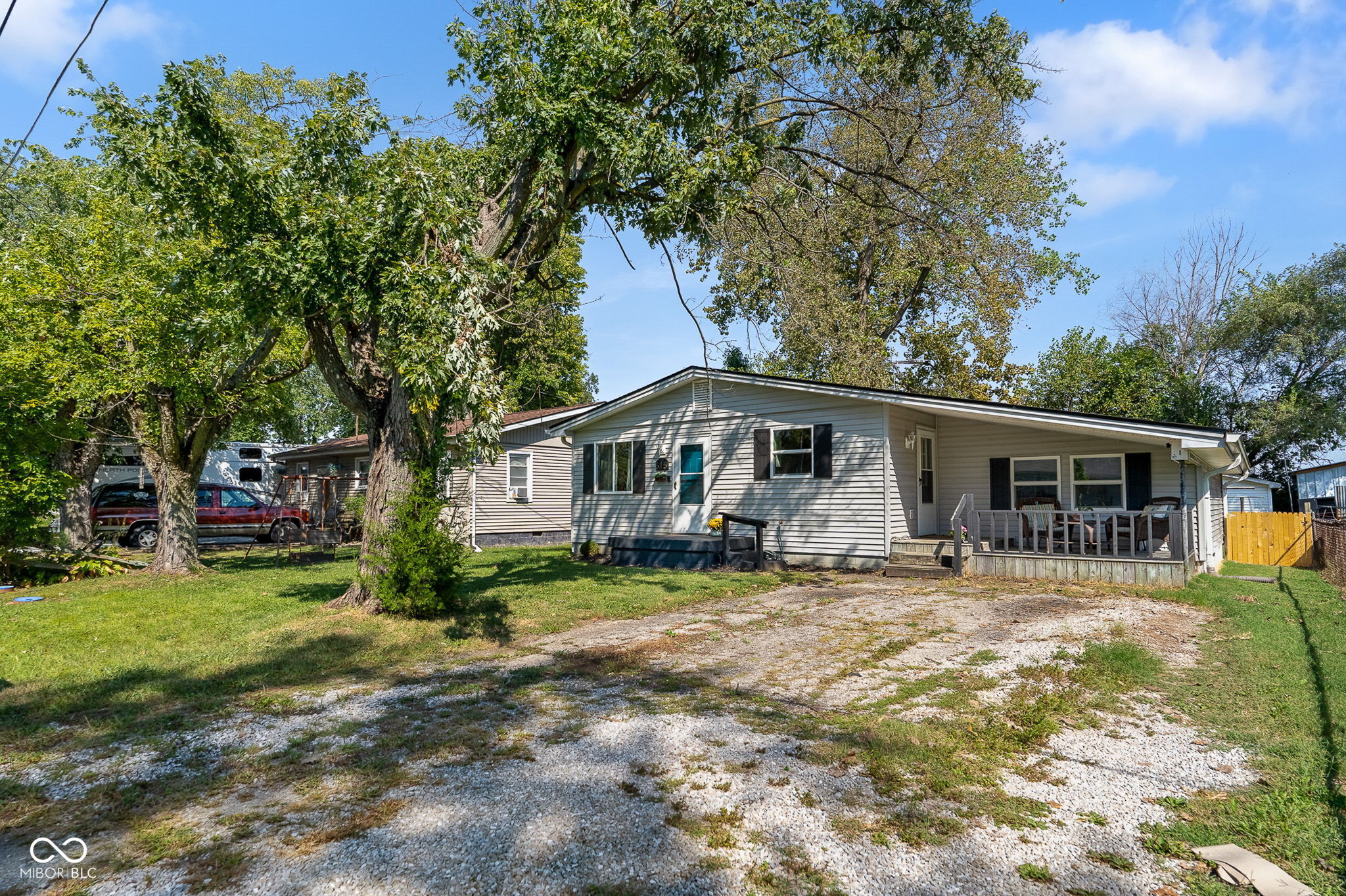 515 Jewell Street, Columbus, IN, 47203 photo 5 of 32