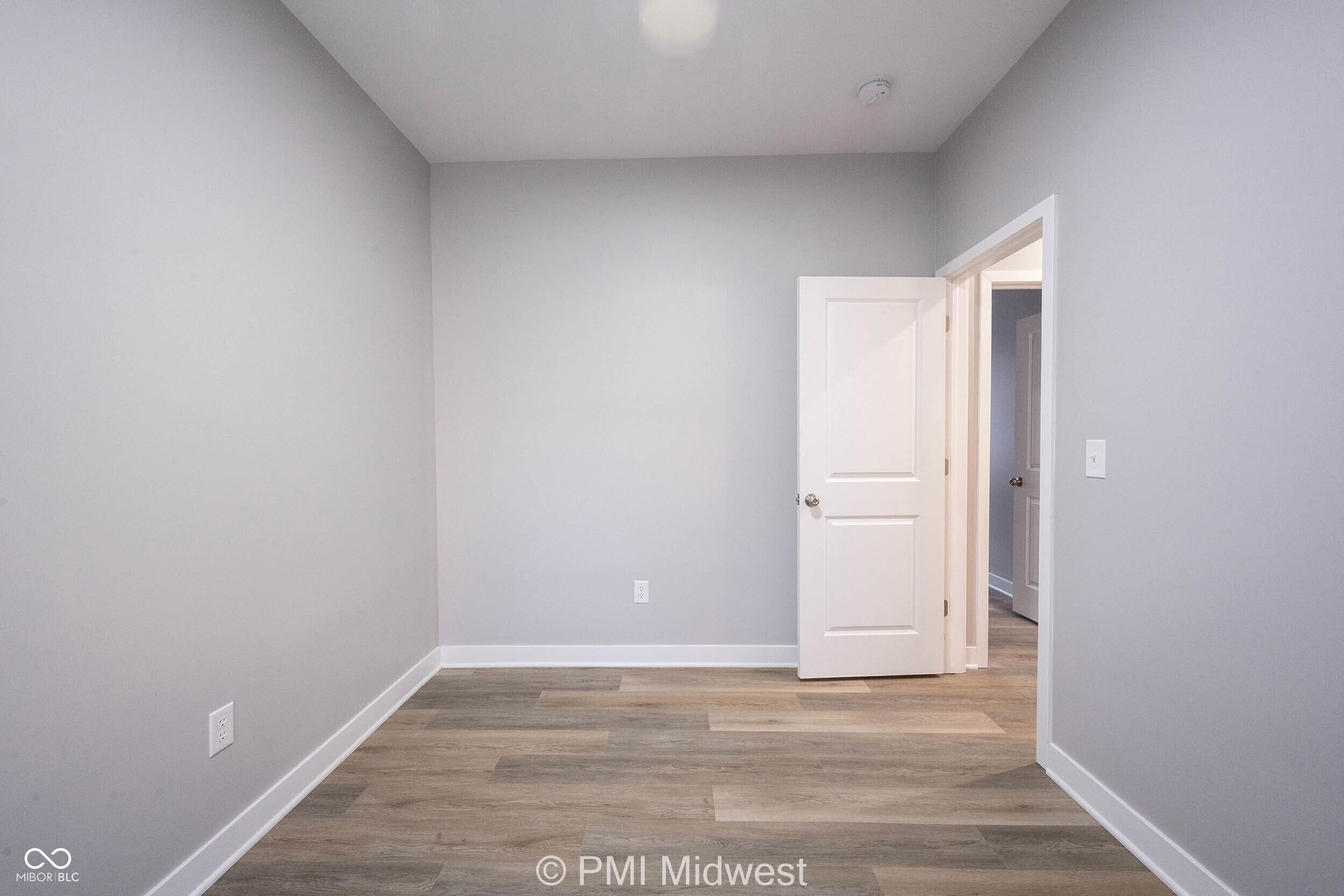 2038 E Maryland Street, Indianapolis, IN, 46201 photo 5 of 48