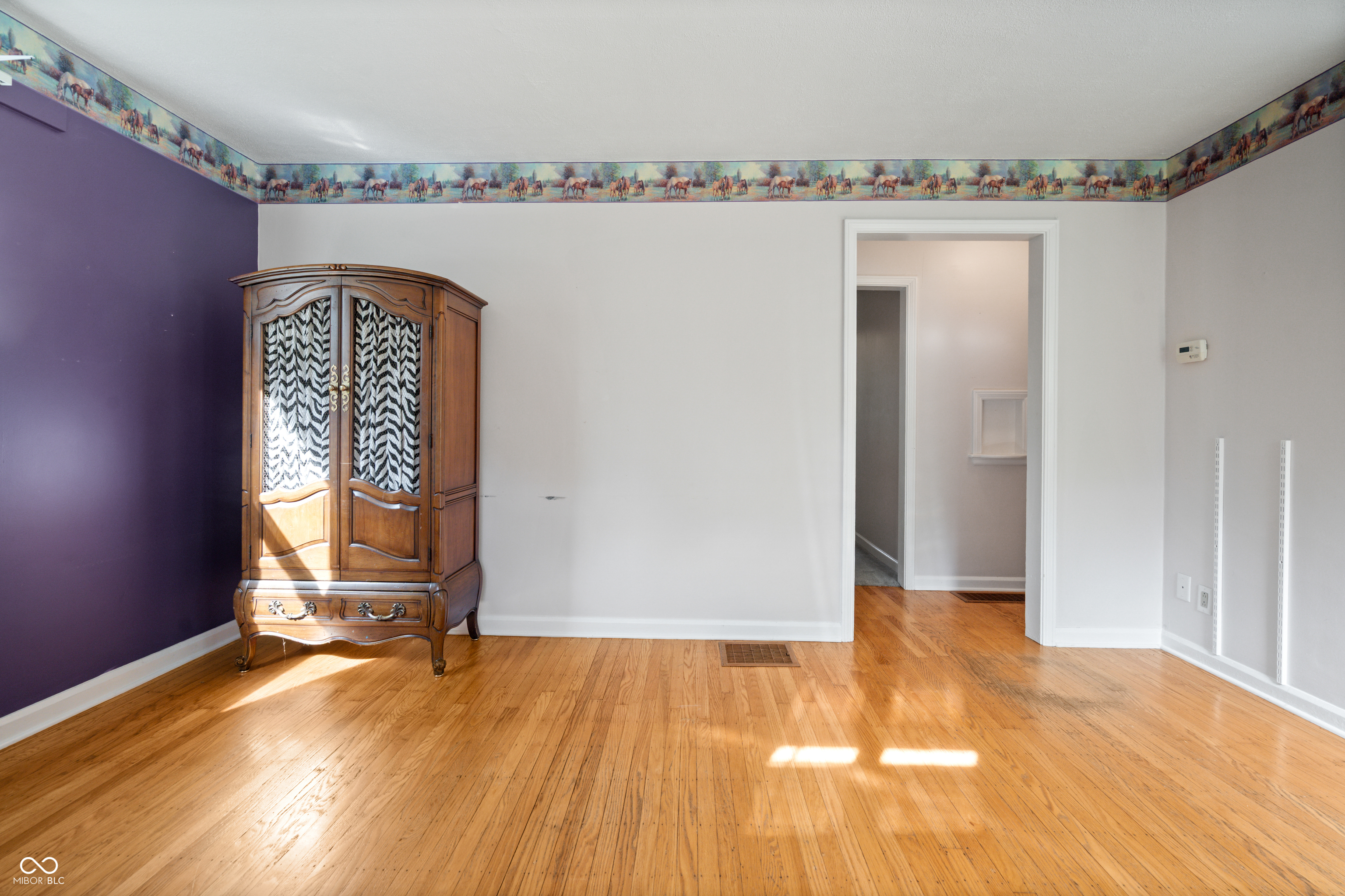 6528 Hillside Avenue, Indianapolis, IN, 46220 photo 5 of 35