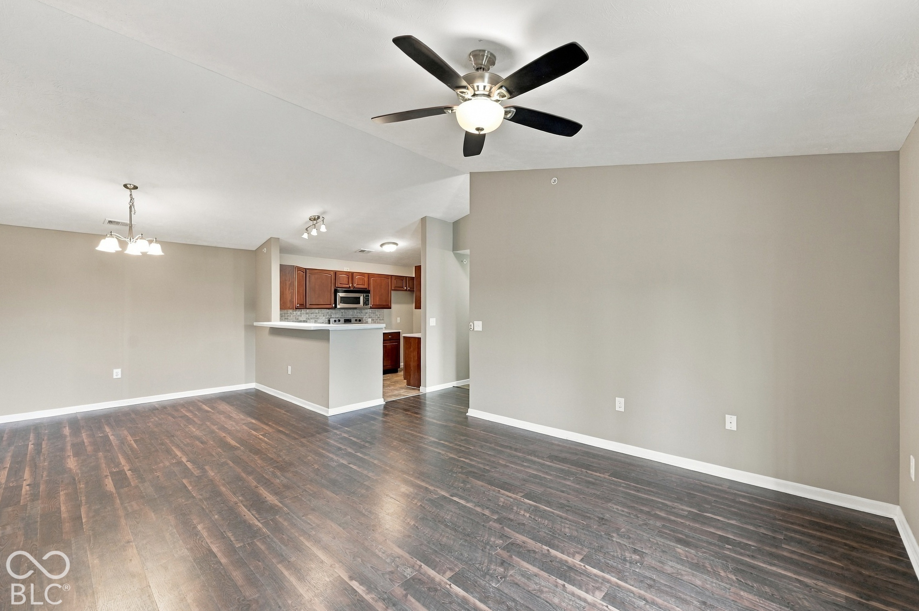 6239 Amber Creek Lane #309, Indianapolis, IN, 46237 photo 5 of 45