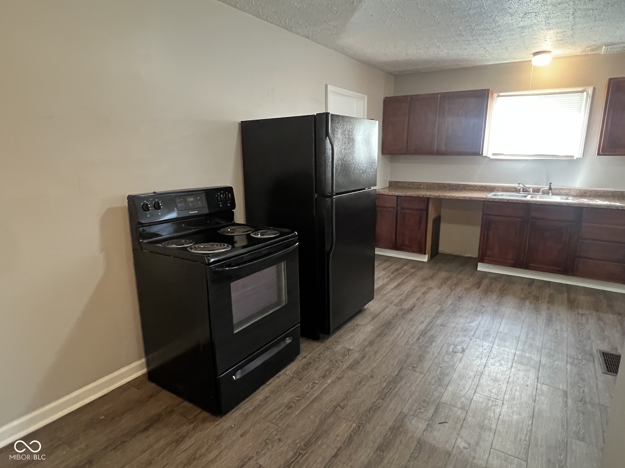 606 S Spencer Avenue, Indianapolis, IN, 46219 photo 5 of 21
