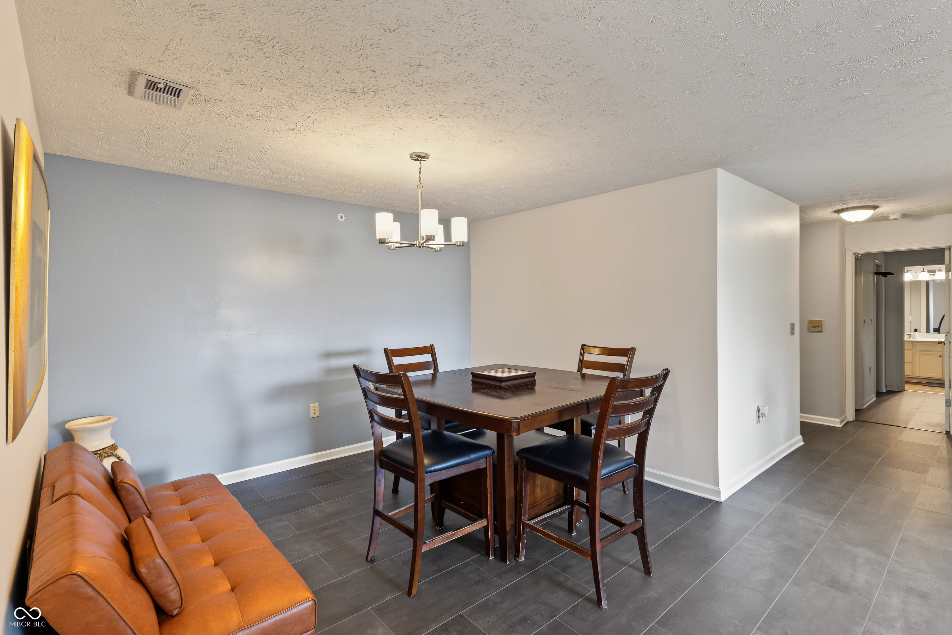 8750 Yardley Court #208, Indianapolis, IN, 46268 photo 5 of 24