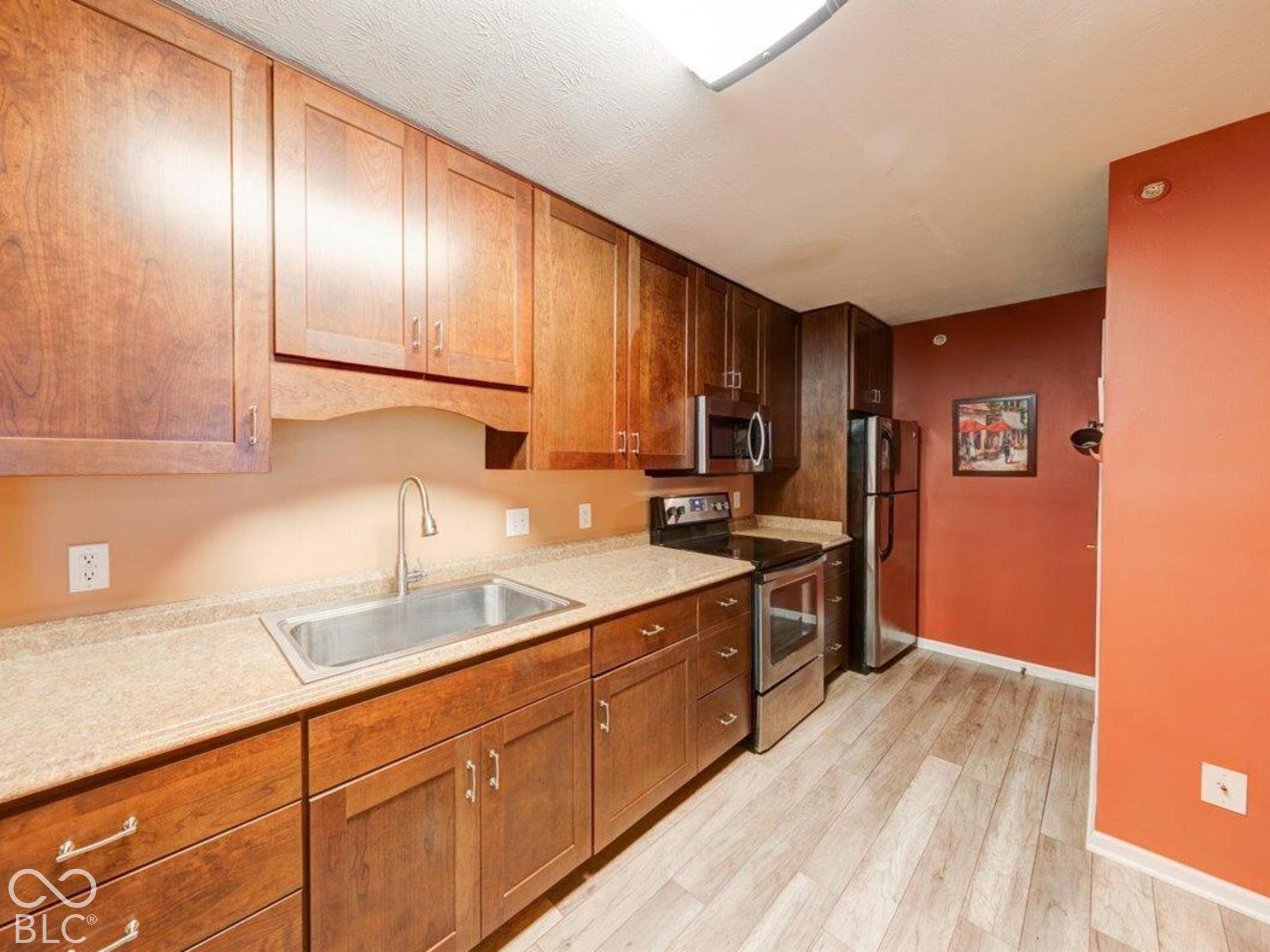 4925 Opal Ridge Lane #104, Indianapolis, IN, 46237 photo 5 of 37
