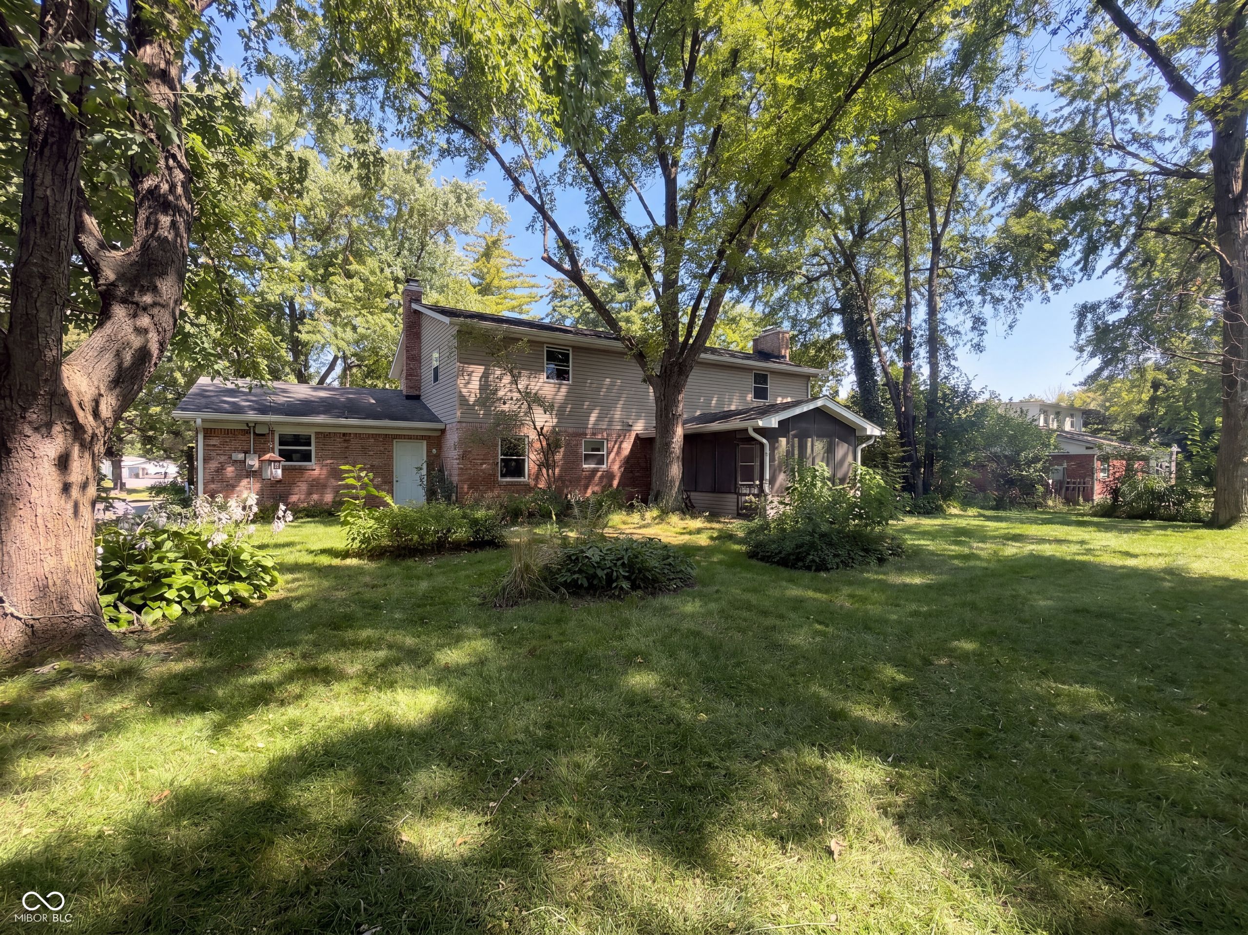 7836 Wawasee Drive, Indianapolis, IN, 46250 photo 5 of 28