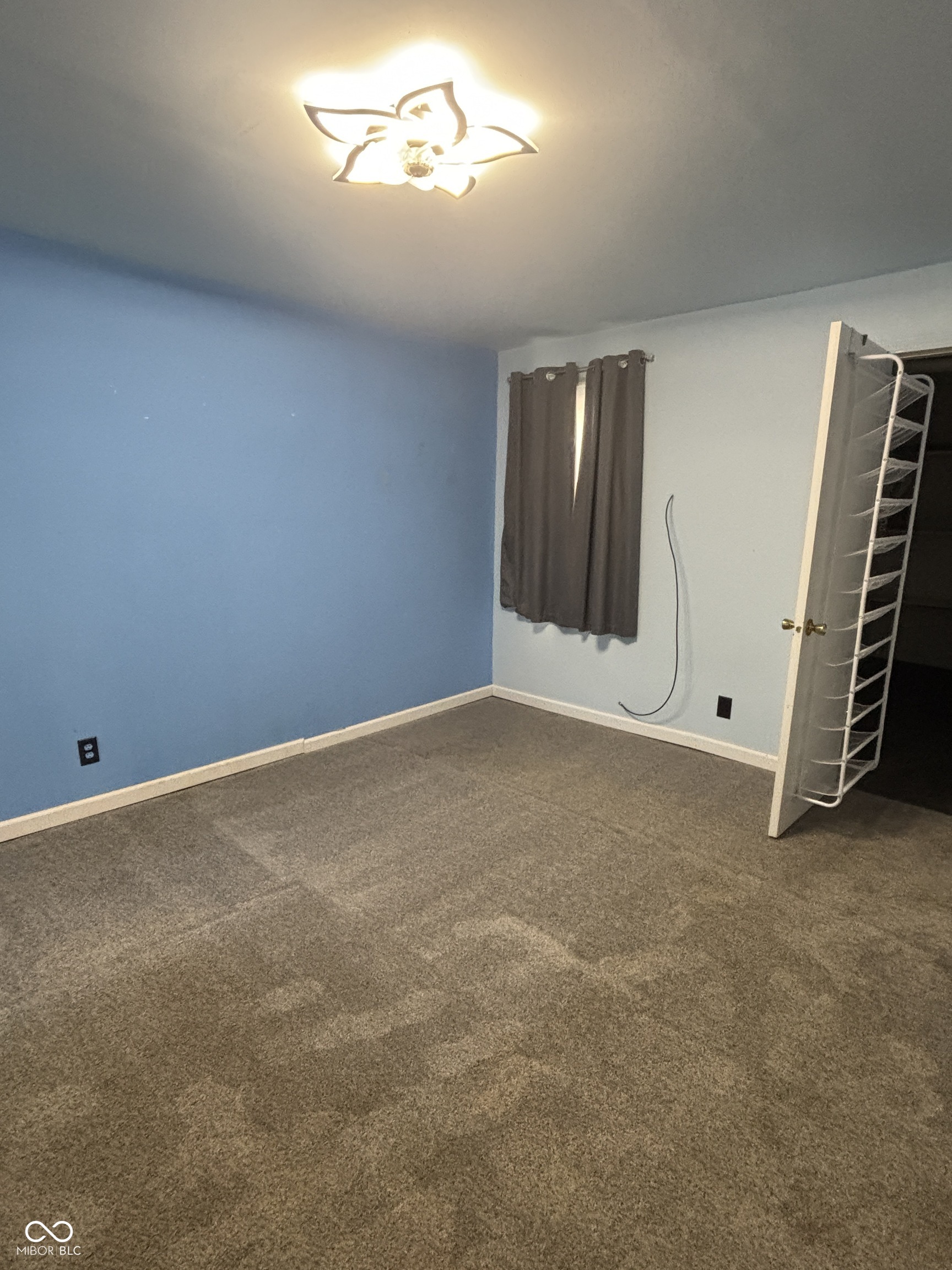 613 W Washington Street, Greensburg, IN, 47240 photo 5 of 7