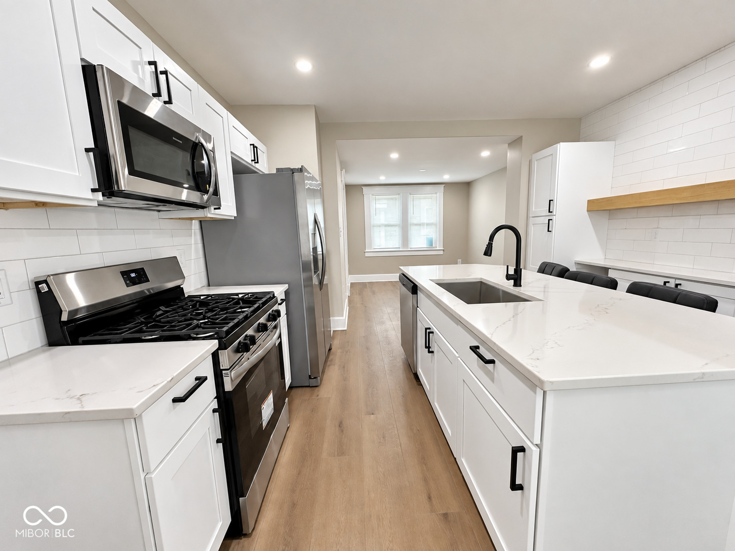 941 N Olney Street, Indianapolis, IN, 46201 photo 5 of 46