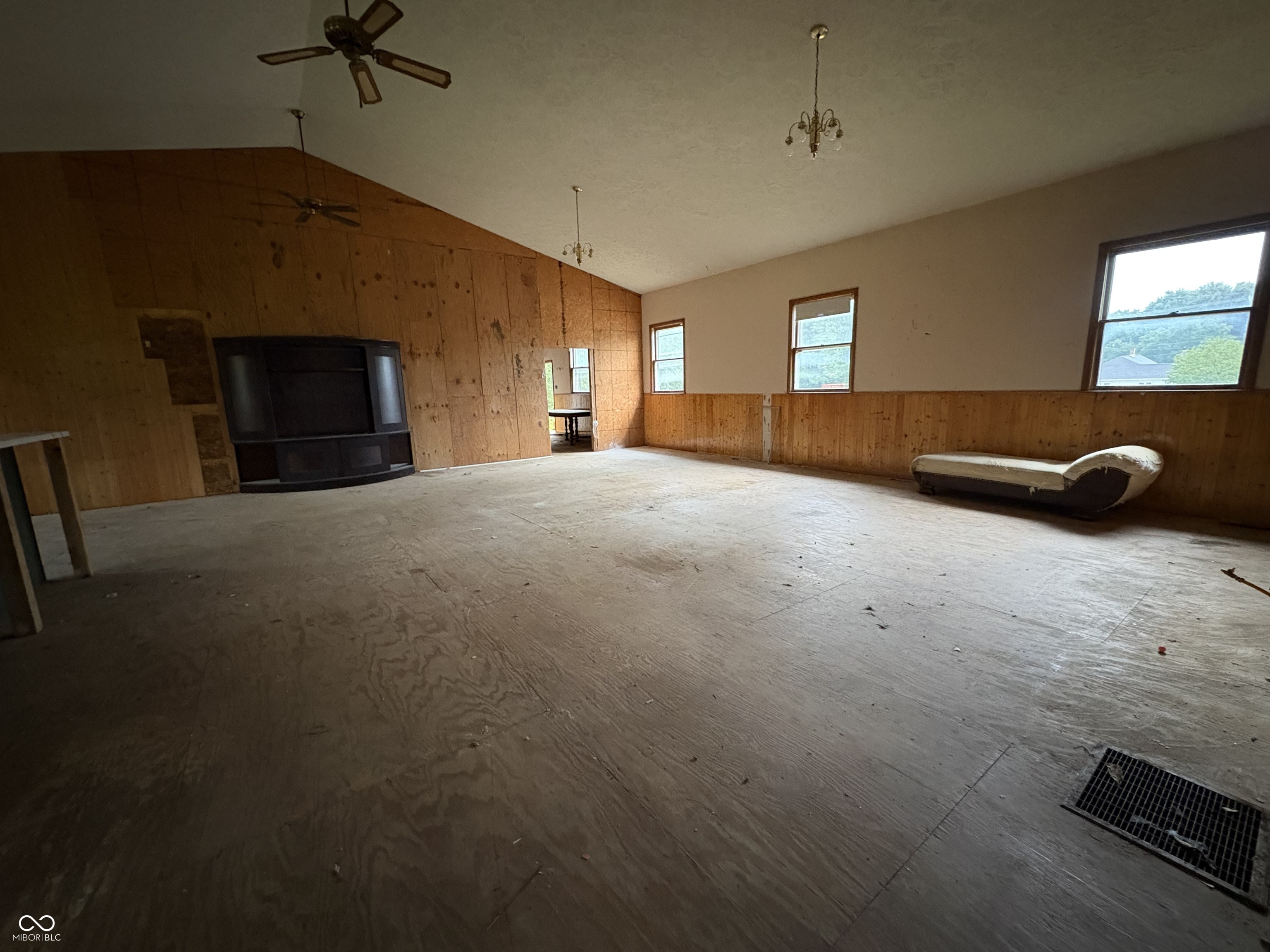 7289 S County Road 445 W, Greencastle, IN, 46135 photo 5 of 40