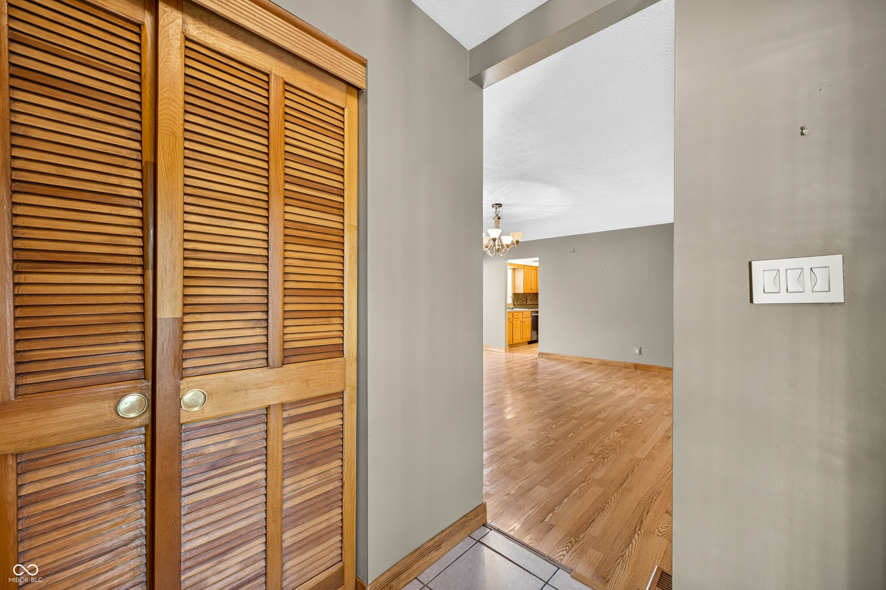 2846 Hillside Drive, Bedford, IN, 47421 photo 5 of 64