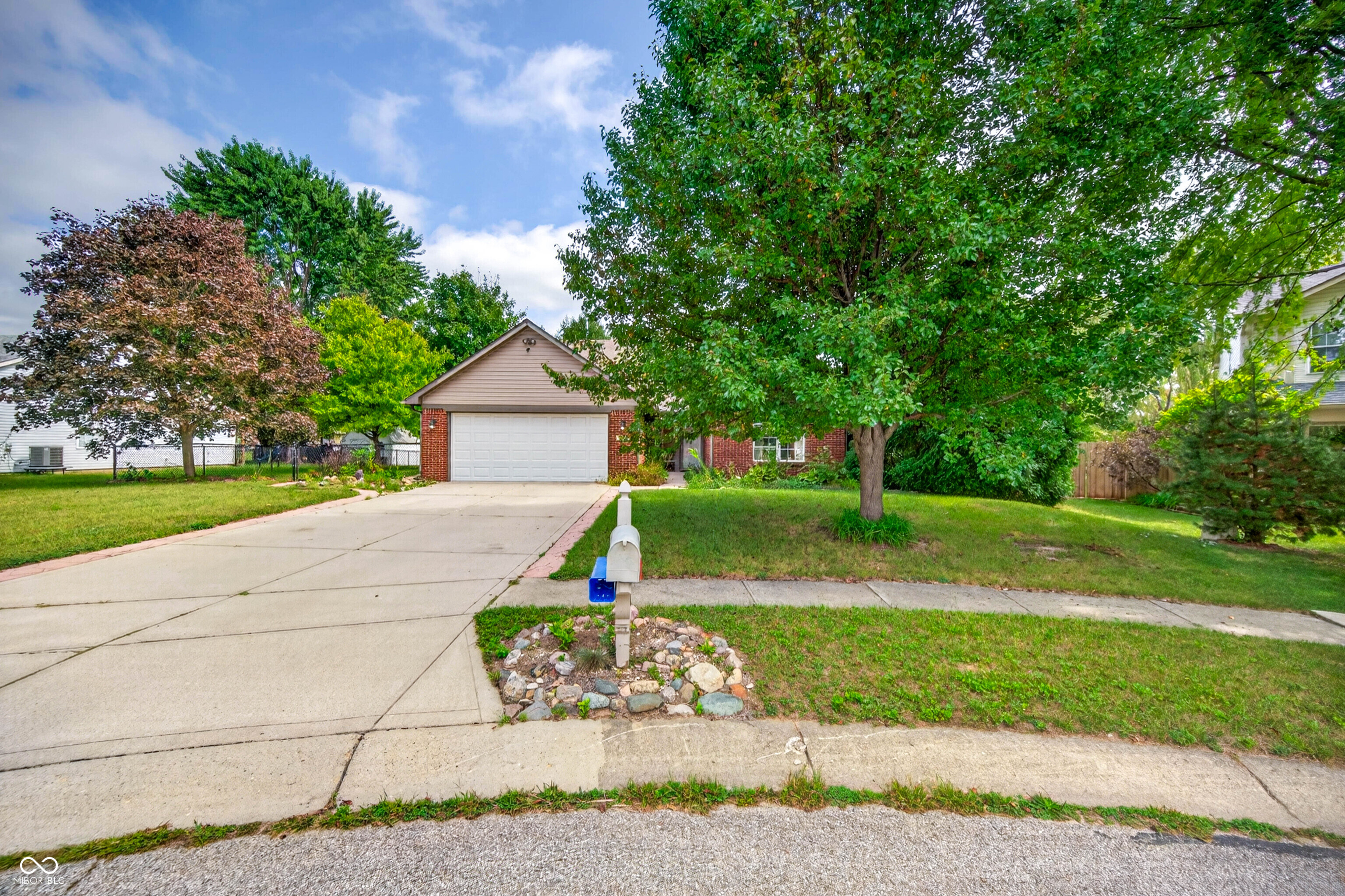1545 Black Oak Court, Franklin, IN, 46131 photo 5 of 59