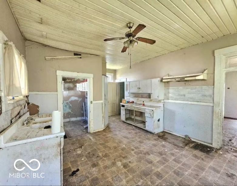 1027 S 8th Street, Richmond, IN, 47374 photo 5 of 11
