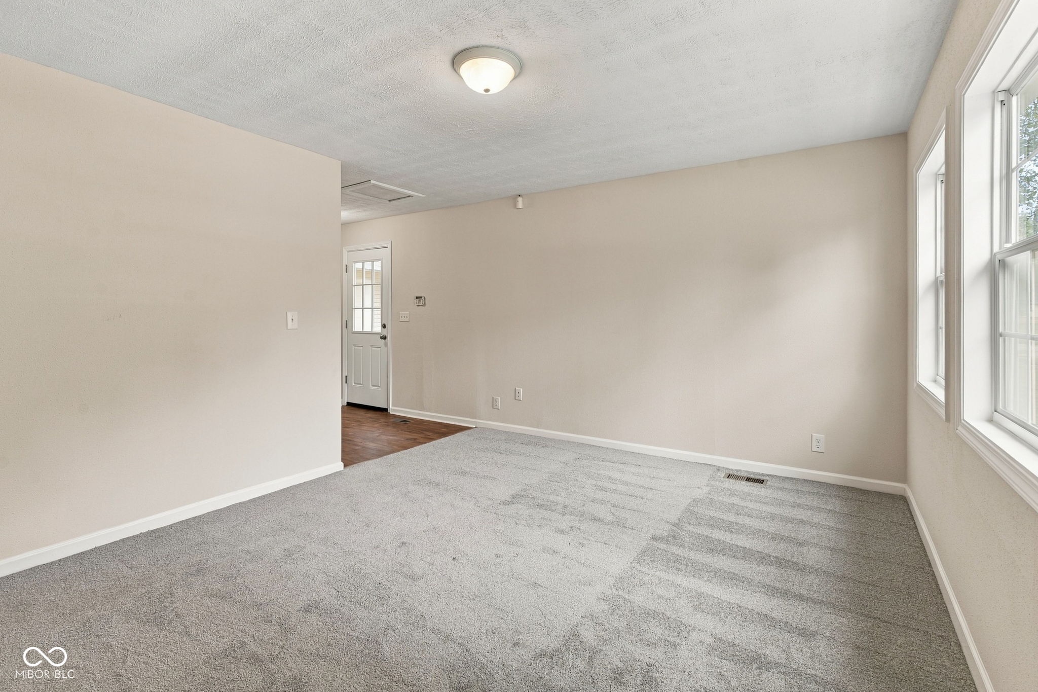 2650 Calbert Drive, Indianapolis, IN, 46219 photo 5 of 26