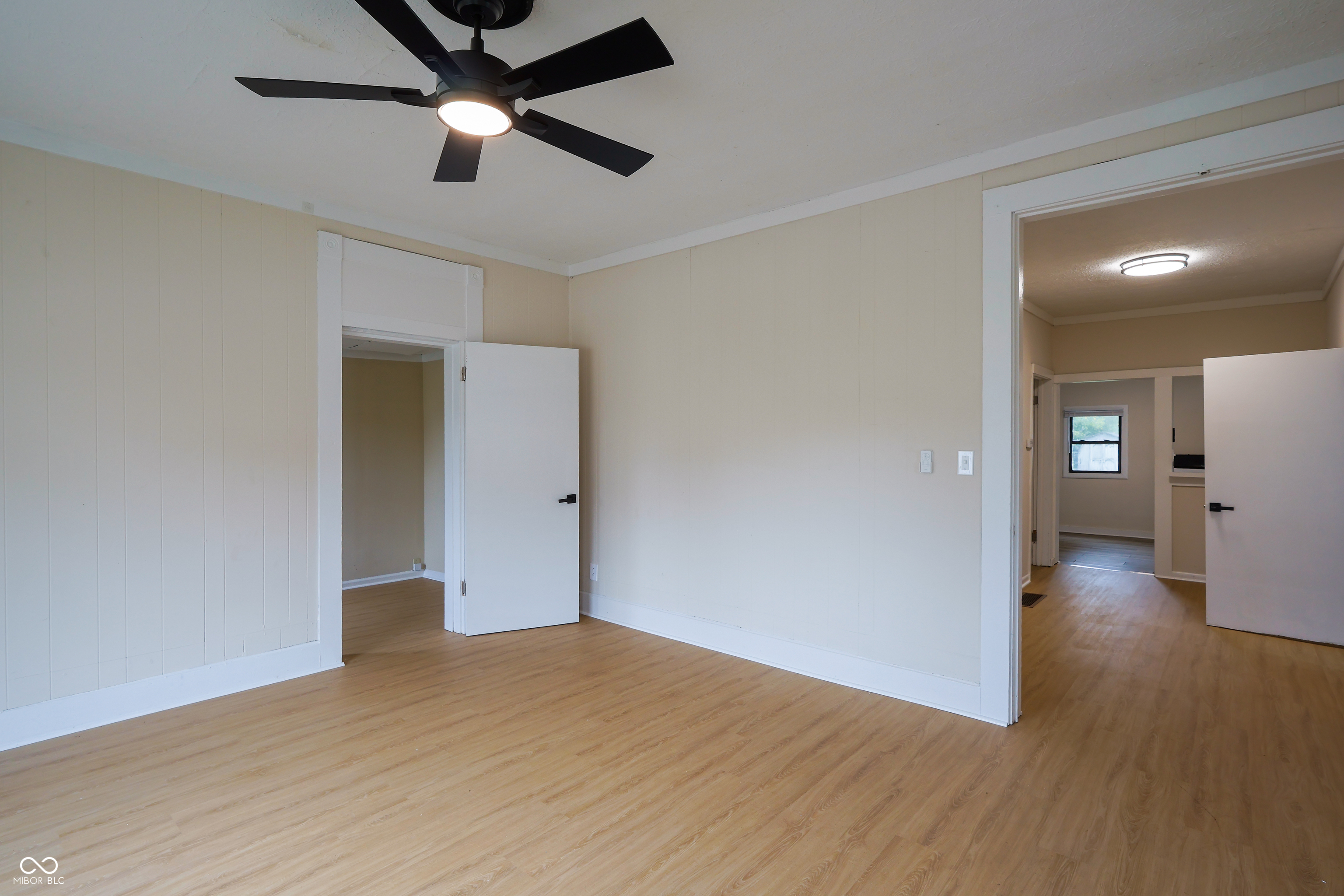 121 Cleveland Street, Columbus, IN, 47201 photo 5 of 15