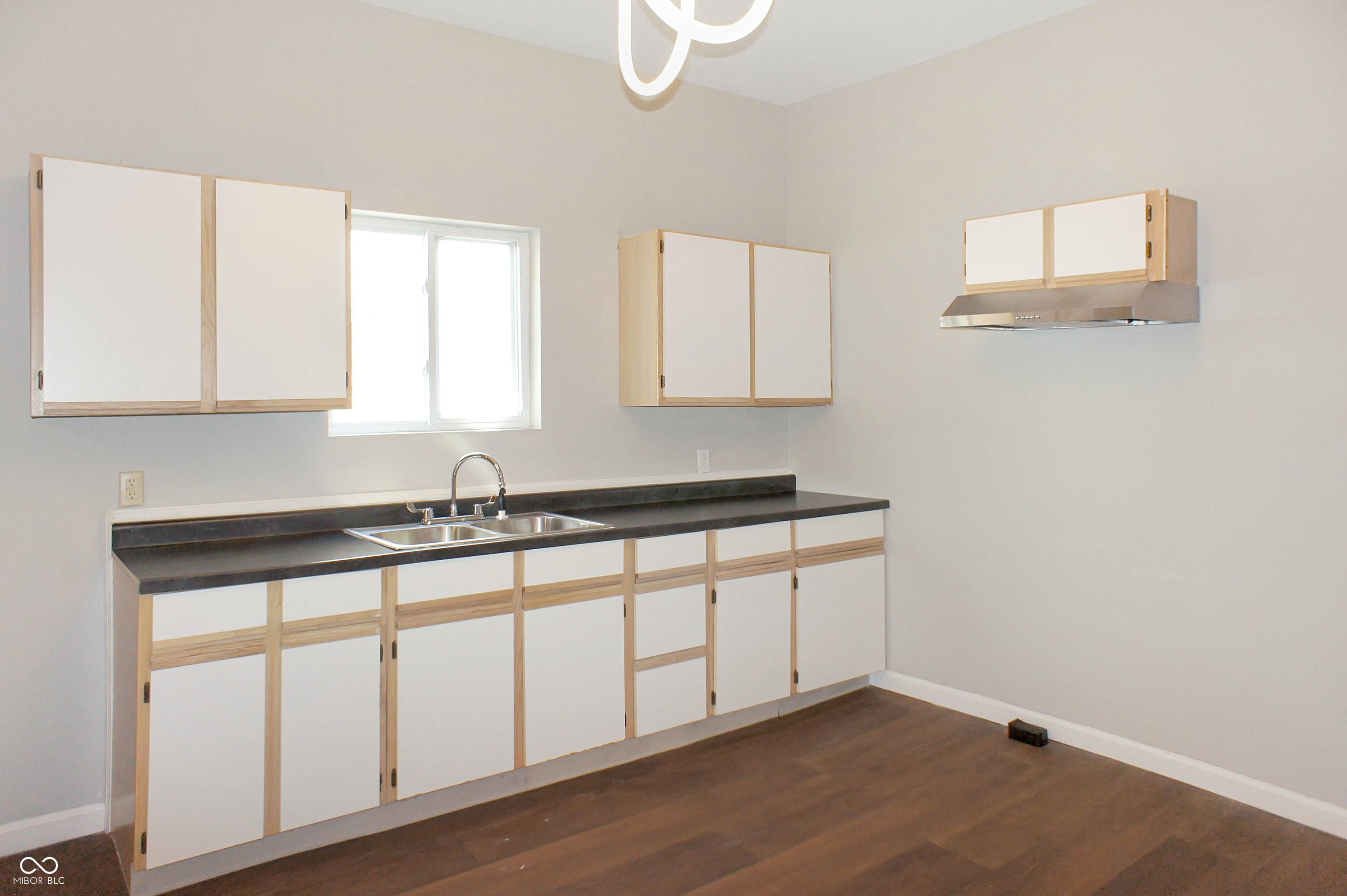 1149 W 28th Street, Indianapolis, IN, 46208 photo 5 of 21