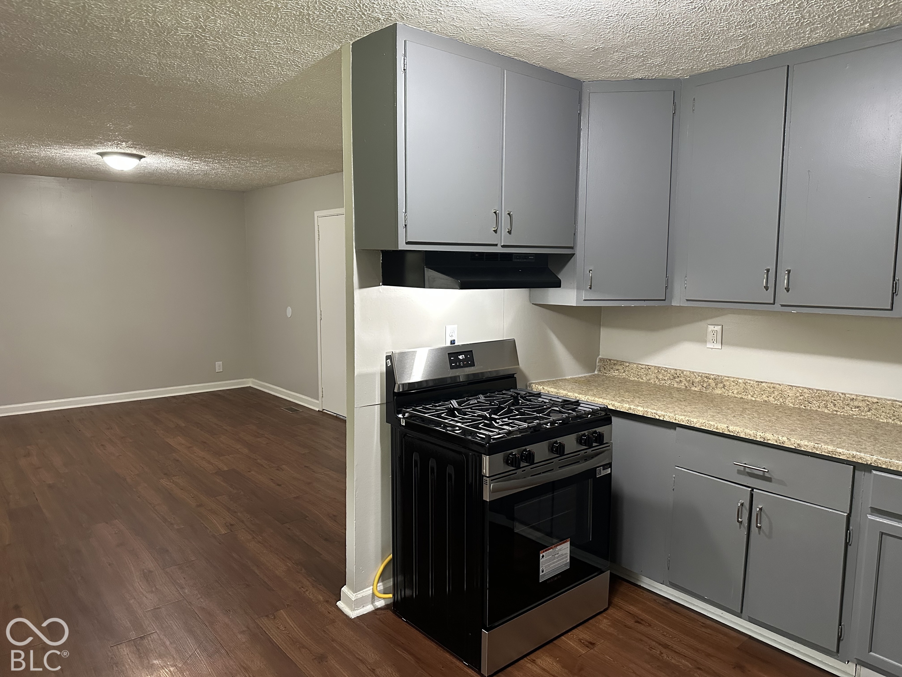 9031 E 34th Street, Indianapolis, IN, 46235 photo 5 of 14