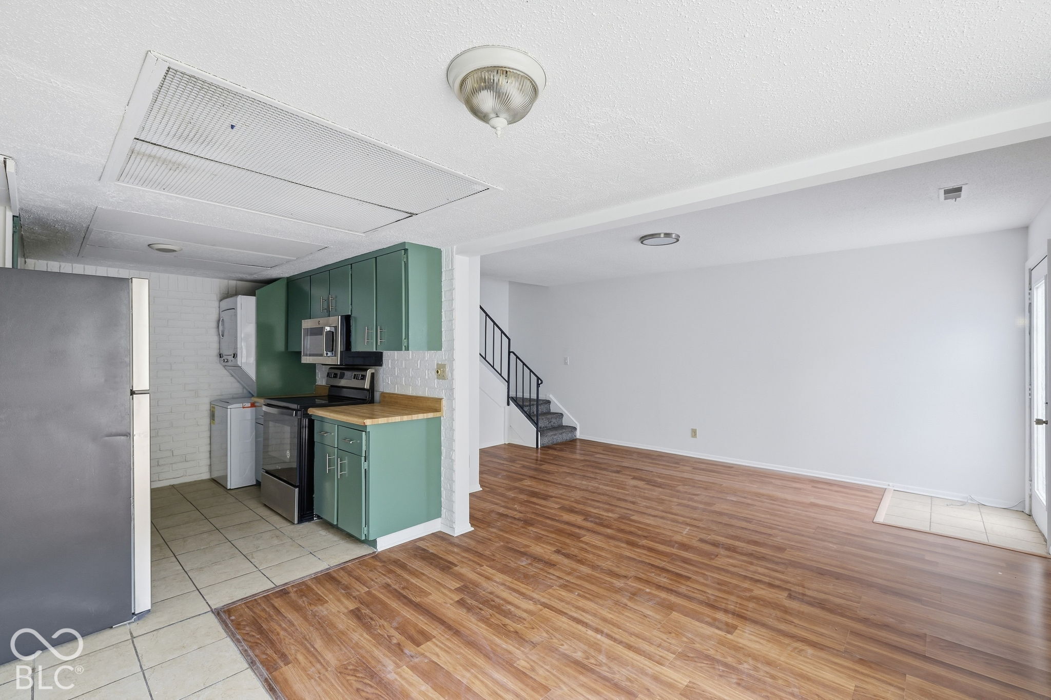 2813 Del Prado Drive, Indianapolis, IN, 46227 photo 5 of 16