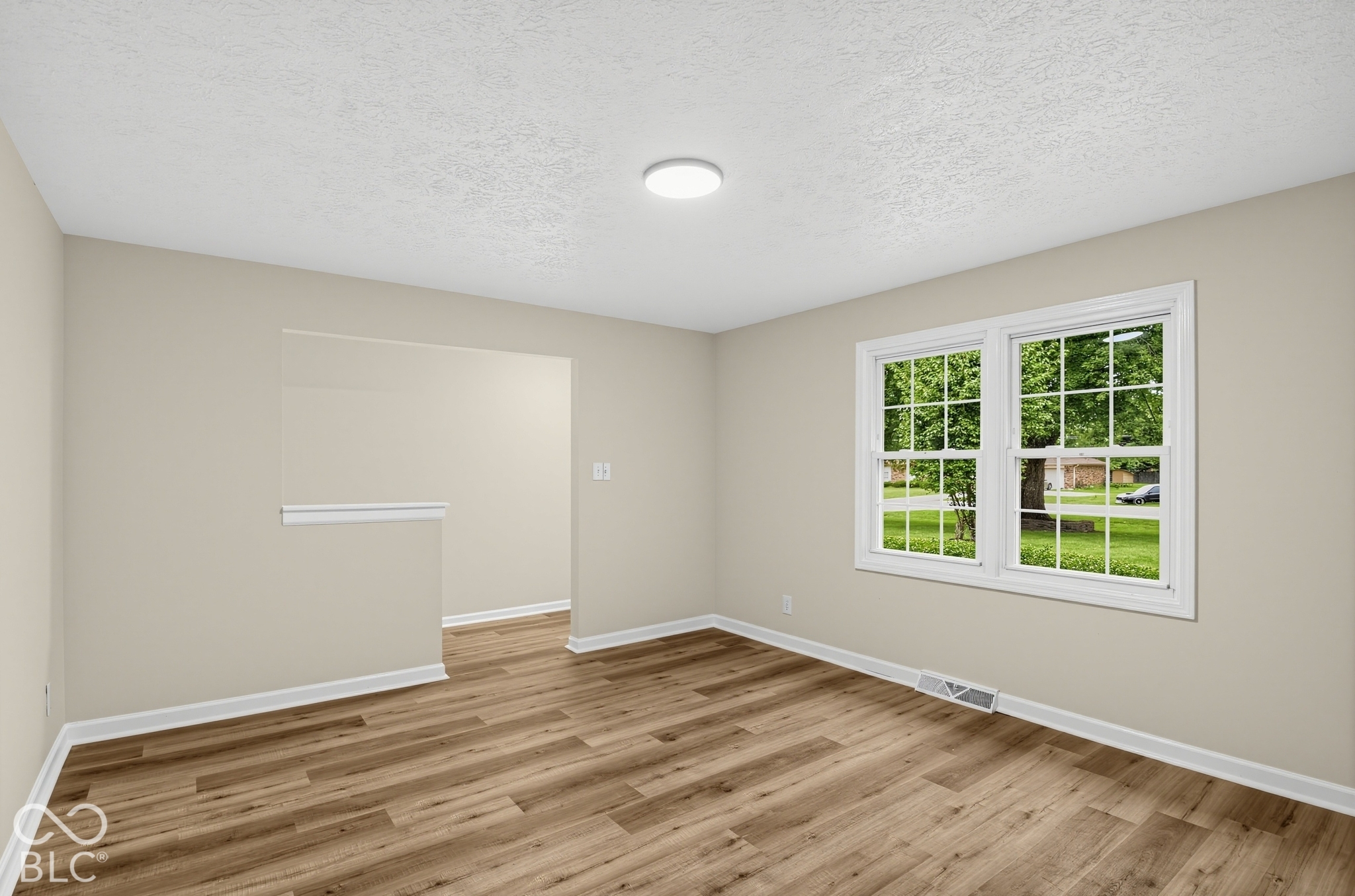 4147 W Fairview Road, Greenwood, IN, 46142 photo 5 of 31