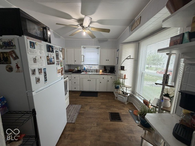 1821 Elm Street, Columbus, IN, 47201 photo 5 of 15