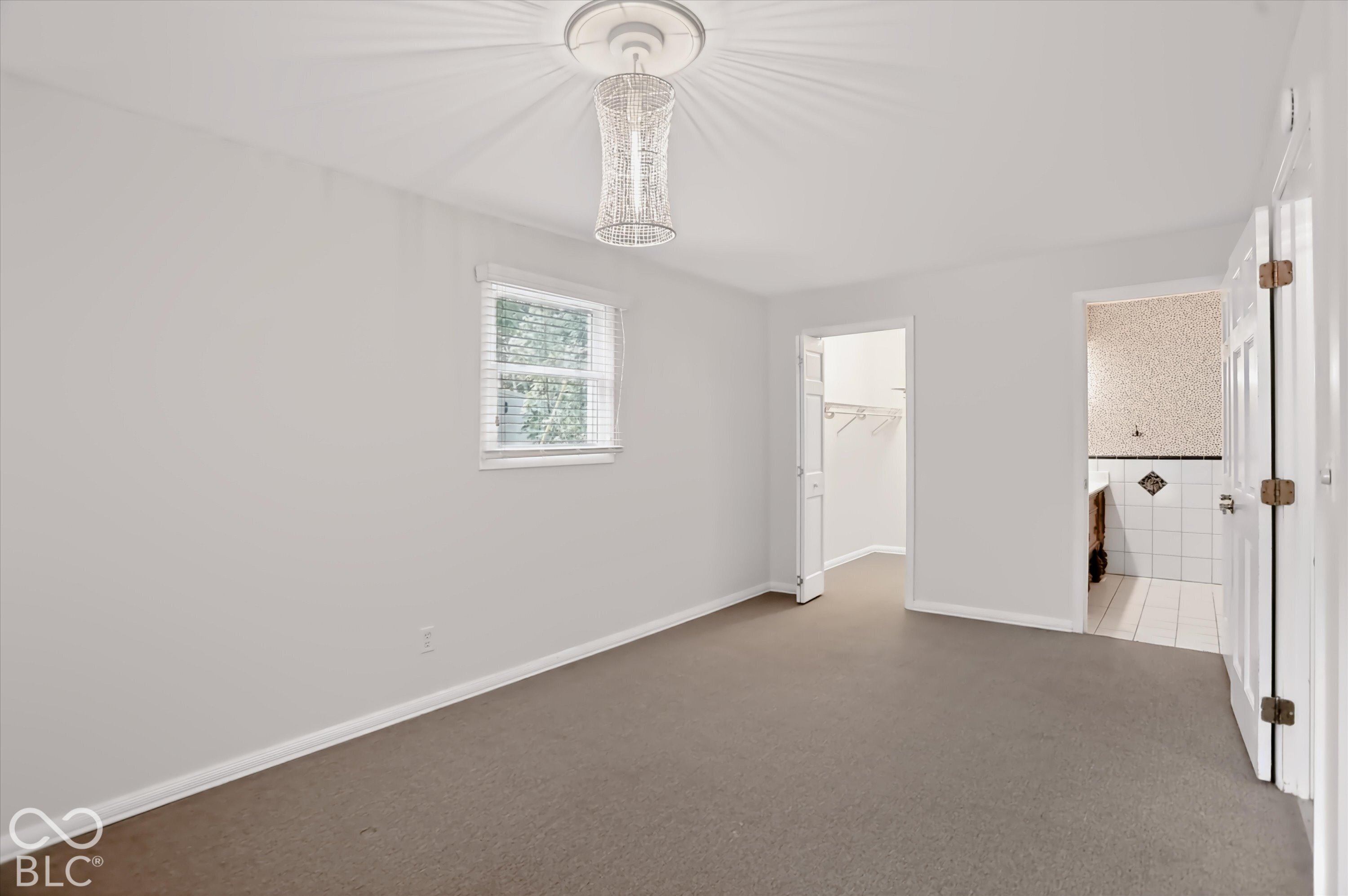 530 Eagleview Court, Zionsville, IN, 46077 photo 5 of 16