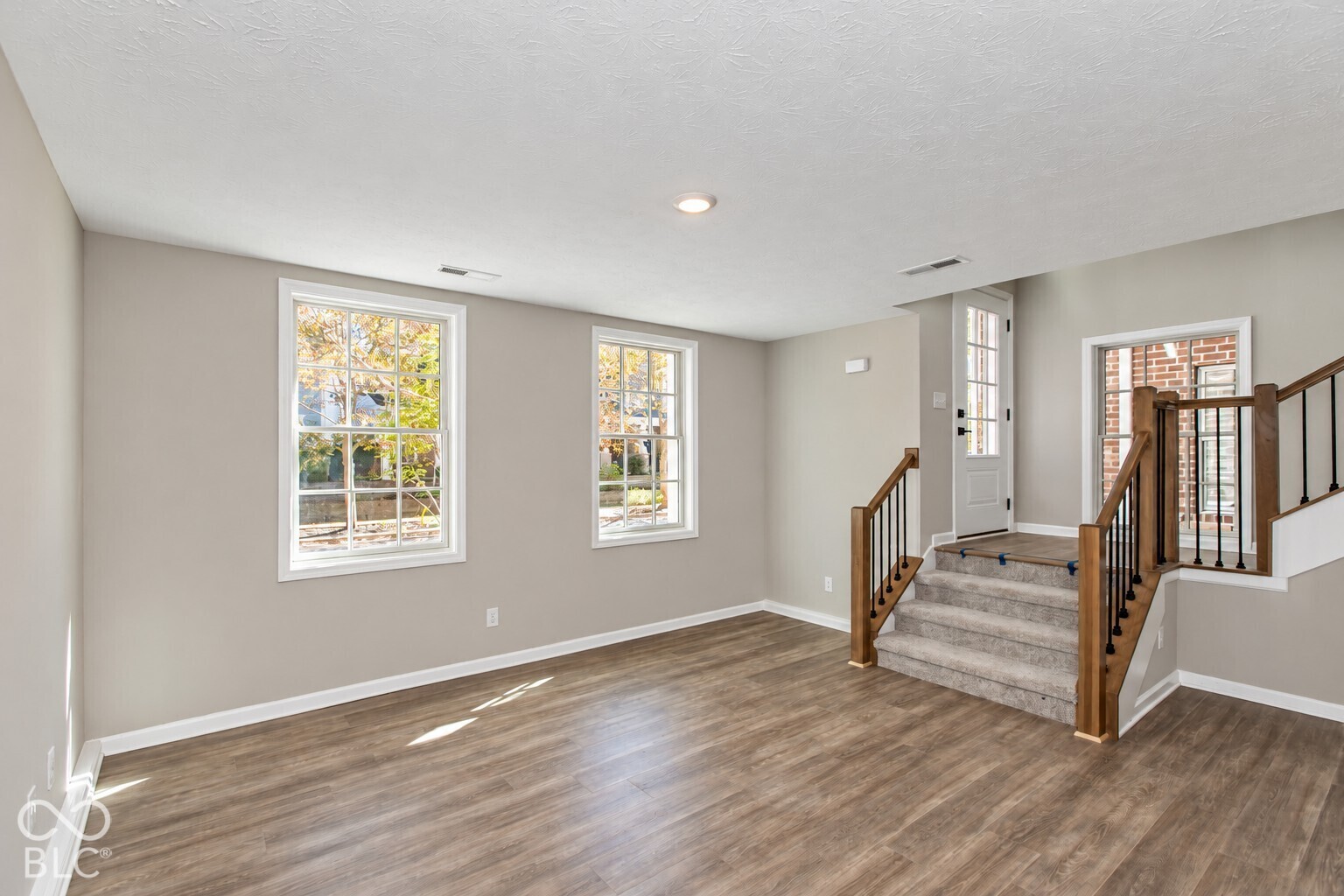 5744 Birtz Road, Indianapolis, IN, 46216 photo 5 of 9
