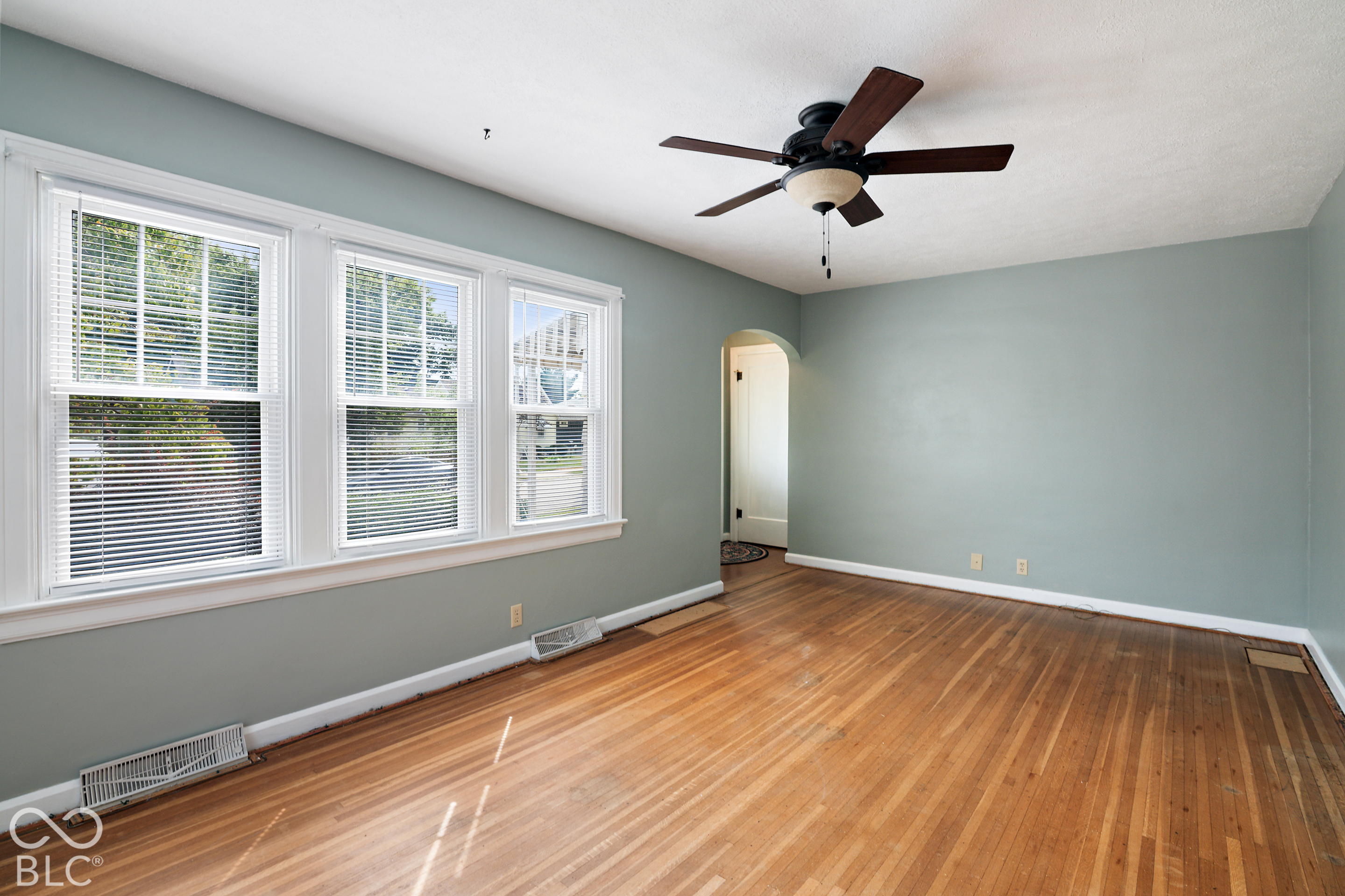 1662 Fisher Avenue, Indianapolis, IN, 46224 photo 5 of 17