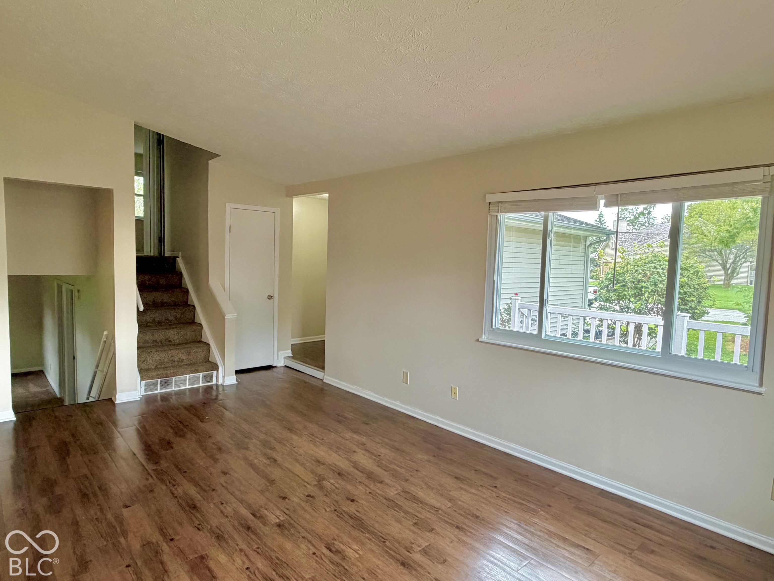 530 Quail Run, Greenwood, IN, 46142 photo 5 of 79