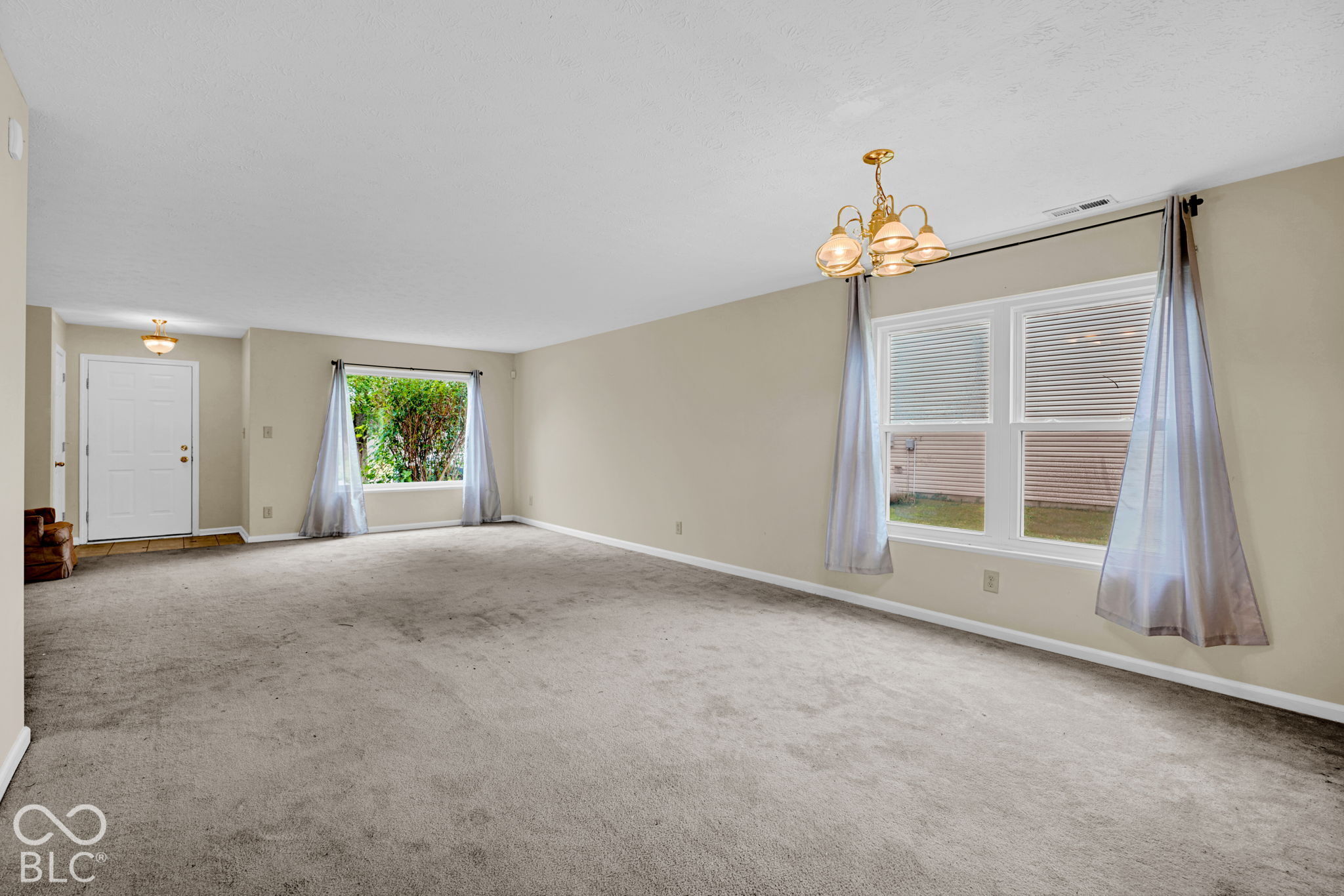 7807 Fox Glen Drive, Indianapolis, IN, 46239 photo 5 of 33
