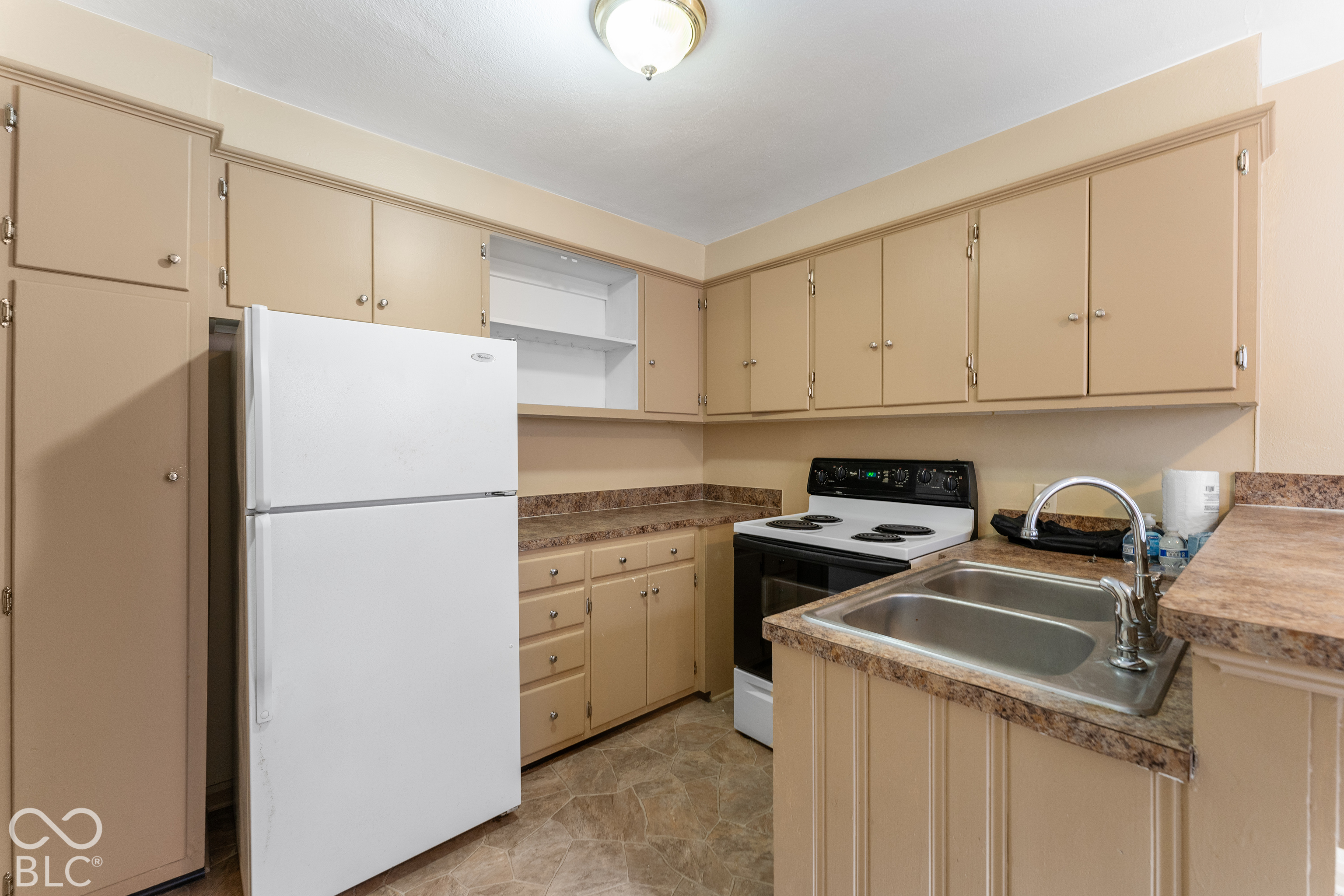 1008 E Bradbury Avenue, Indianapolis, IN, 46203 photo 5 of 9