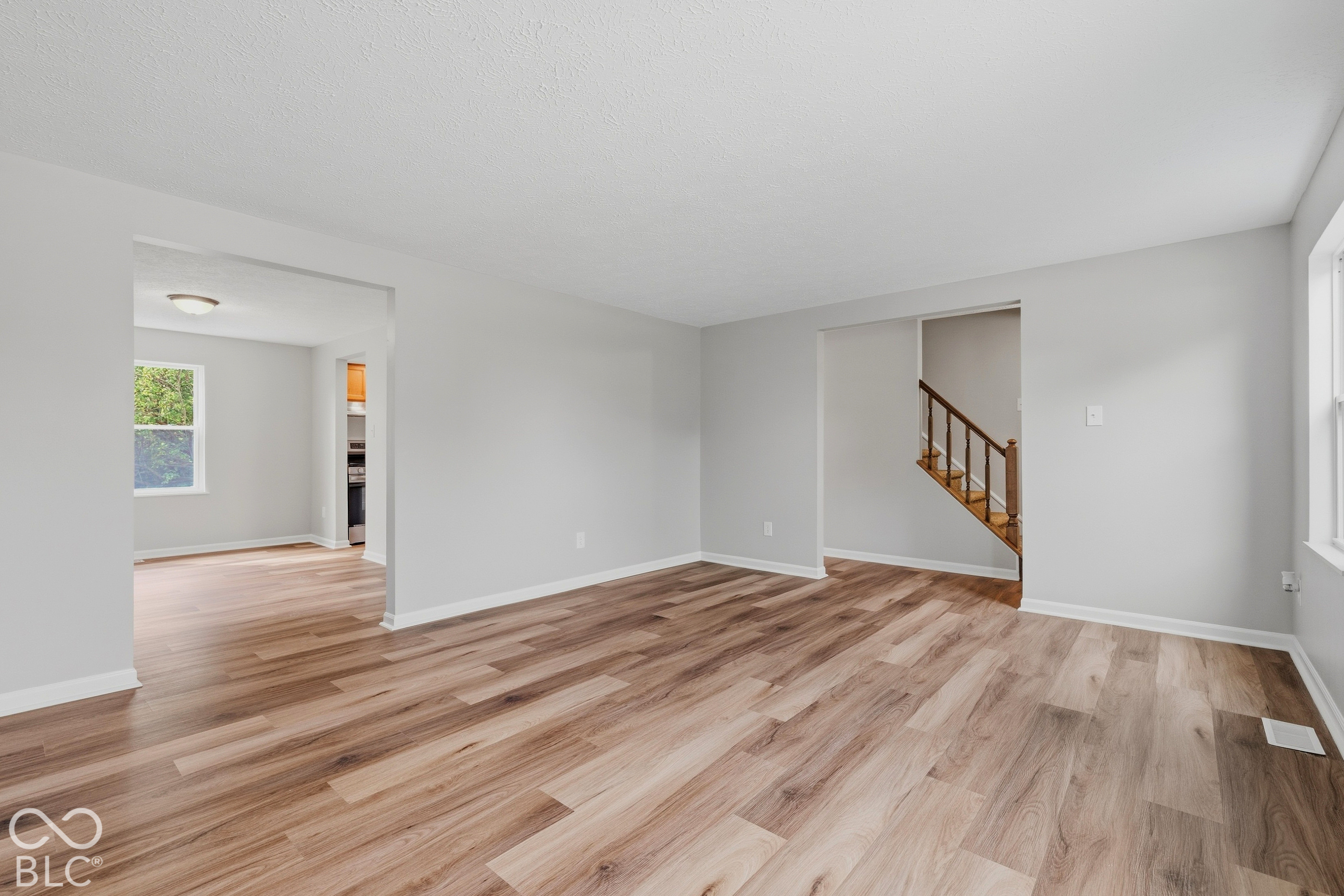 8450 Beckinhill Court, Indianapolis, IN, 46256 photo 5 of 38