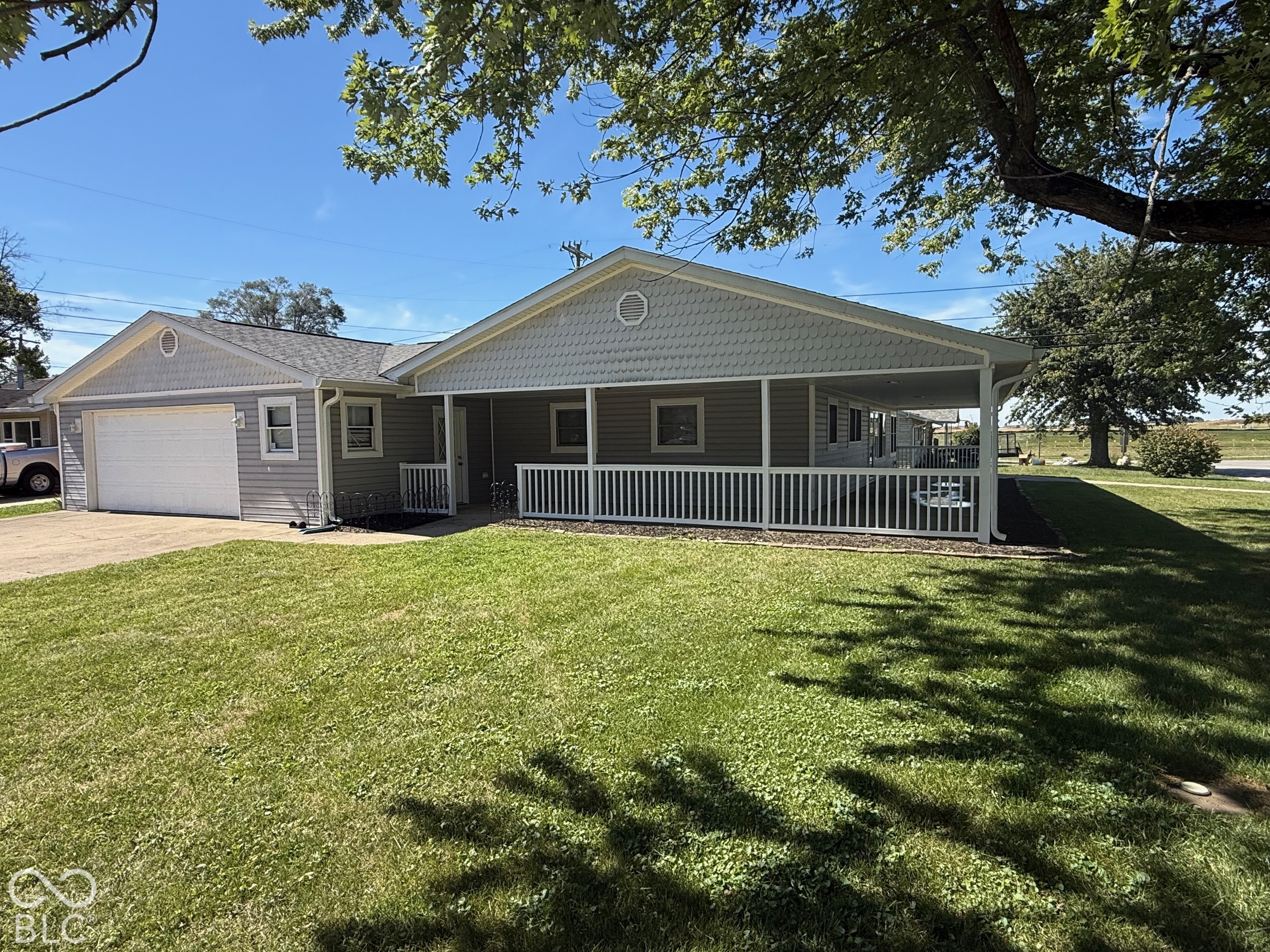 17 Parkview Drive, New Whiteland, IN, 46184 photo 5 of 30
