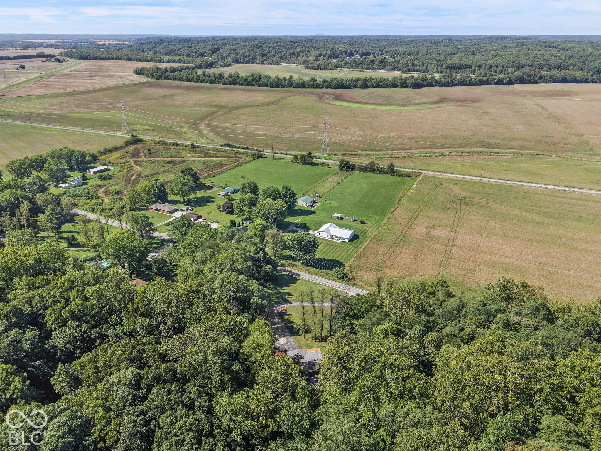 2049 N Blue Bluff Road, Martinsville, IN, 46151 photo 5 of 44
