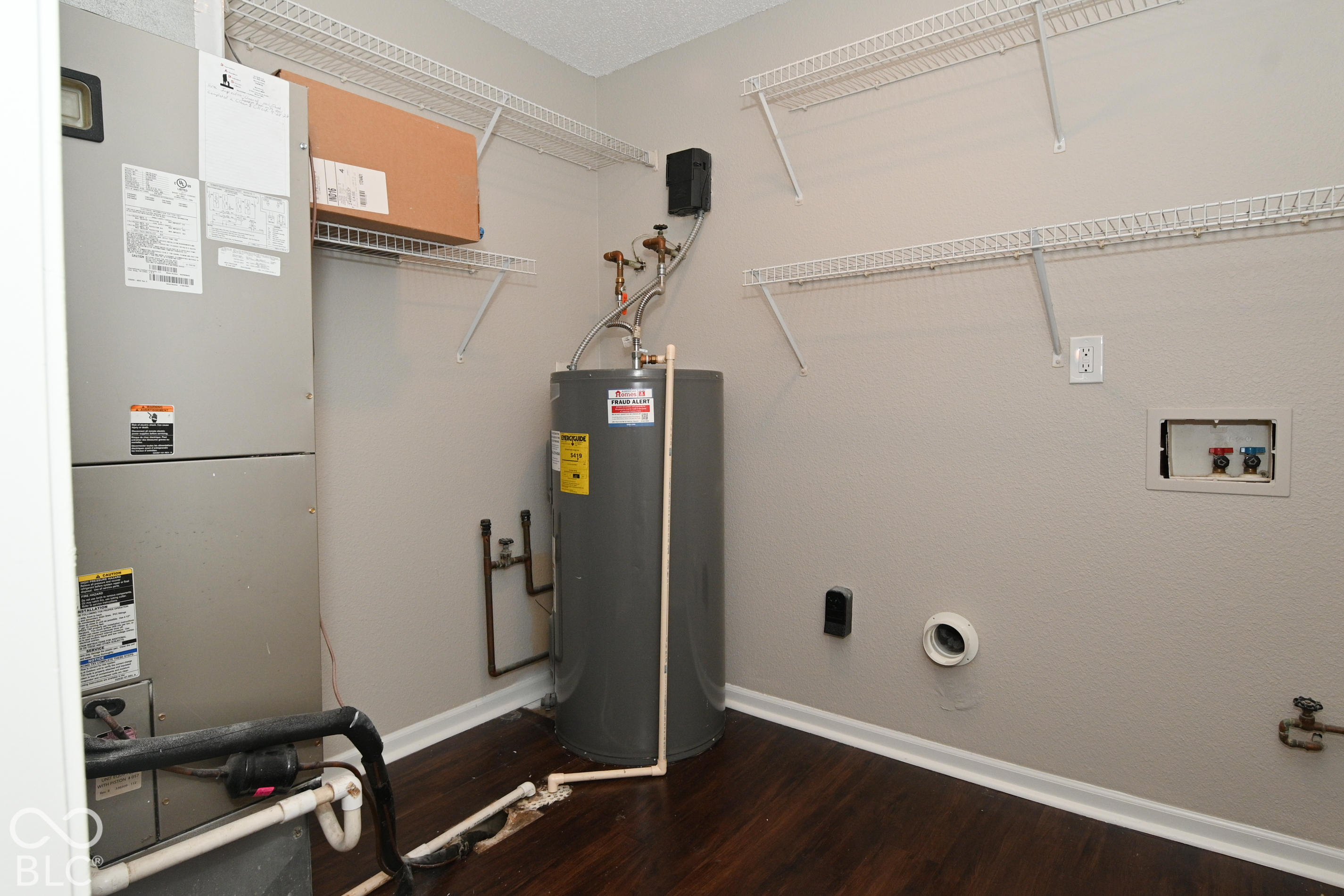 2265 Lakecrest Drive, Columbus, IN, 47201 photo 5 of 25