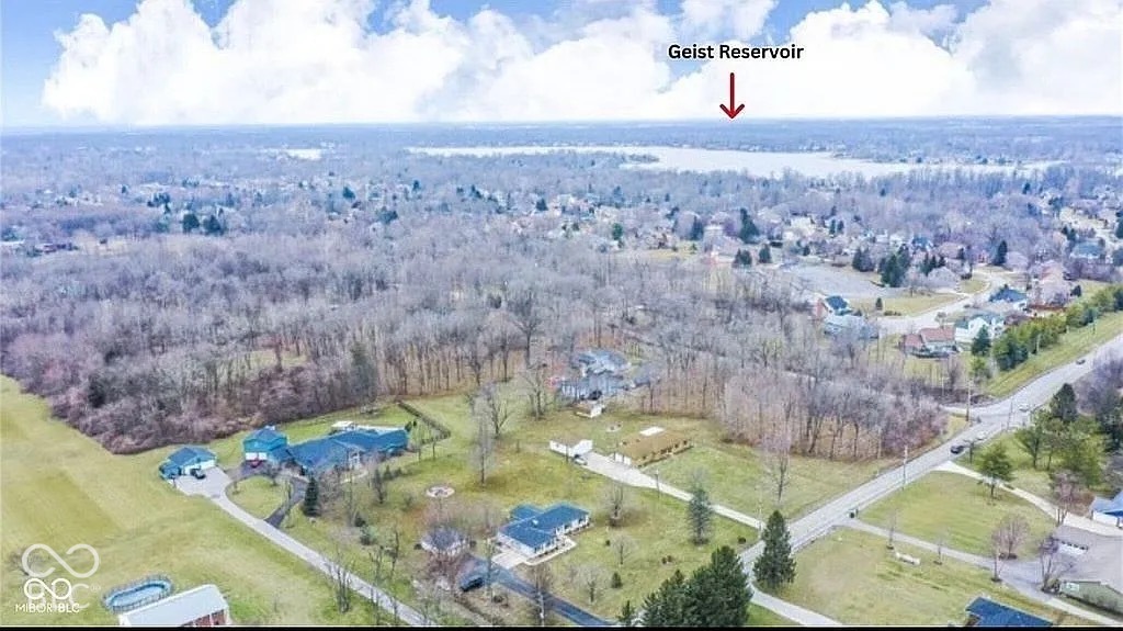 8530 N Carroll Road, Indianapolis, IN, 46236 photo 5 of 21