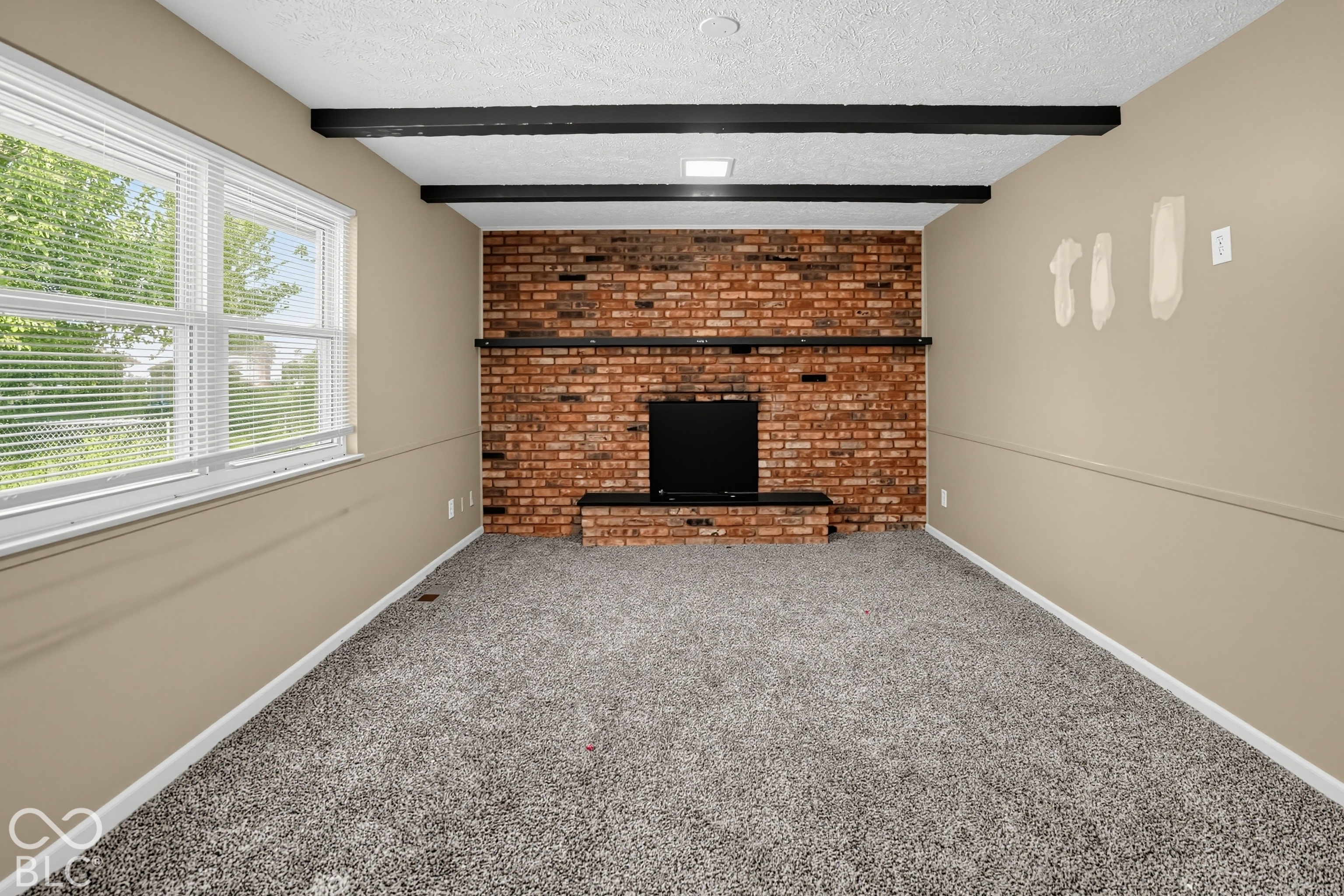 9430 Barr Drive, Indianapolis, IN, 46229 photo 5 of 19