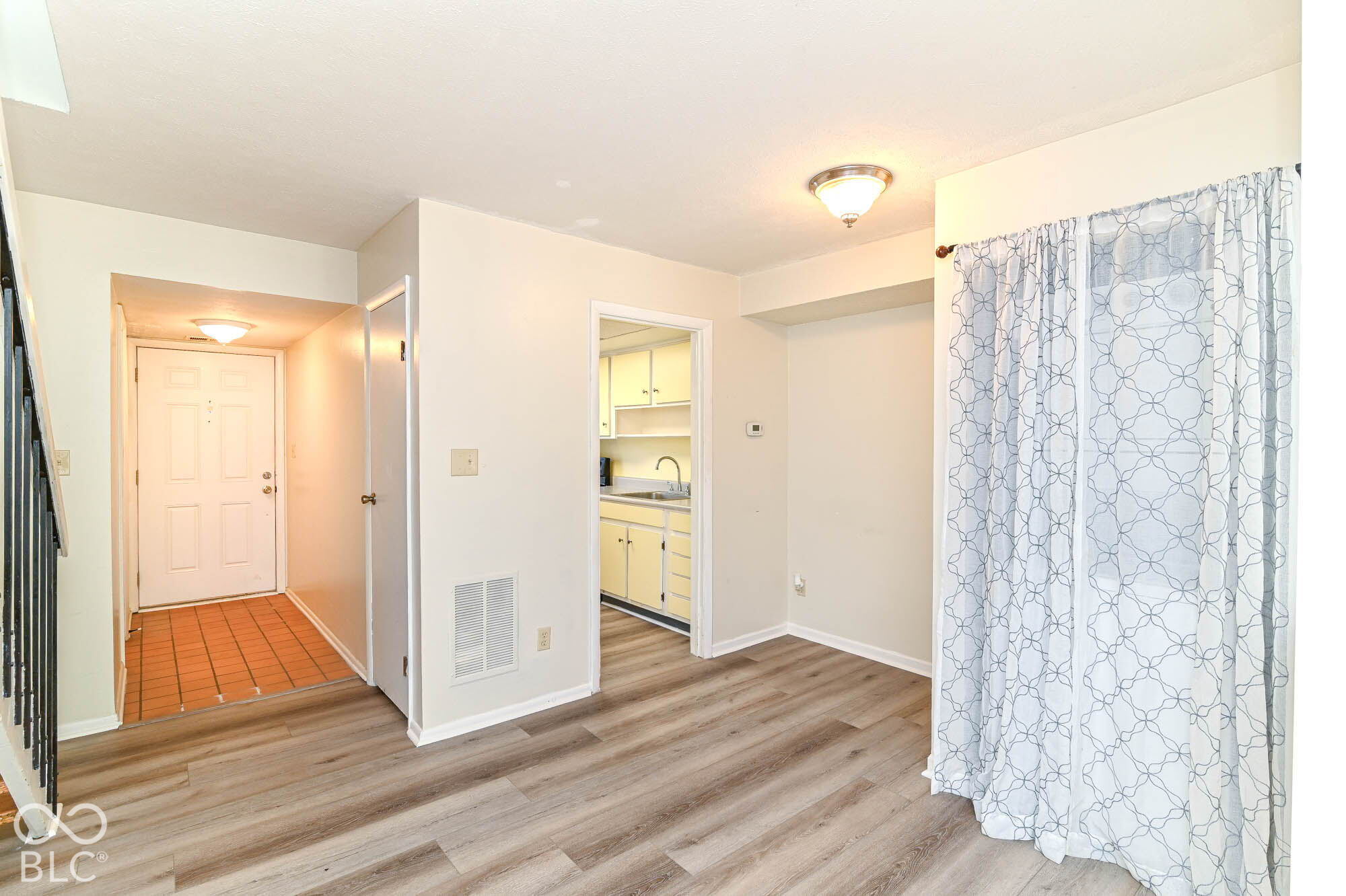 7417 Country Brook Drive, Indianapolis, IN, 46260 photo 5 of 38