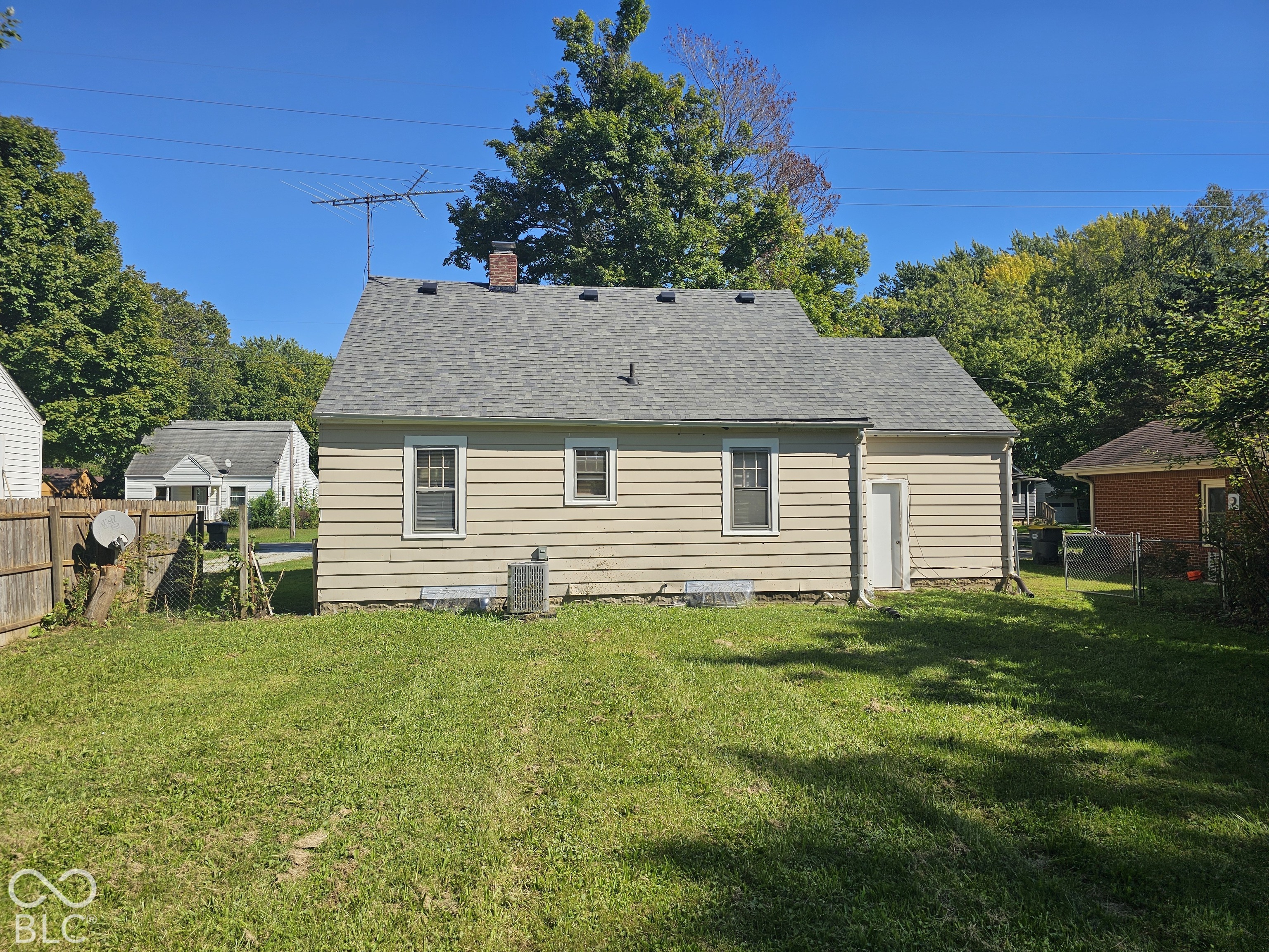 211 Nursery Road, Anderson, IN, 46012 photo 5 of 22