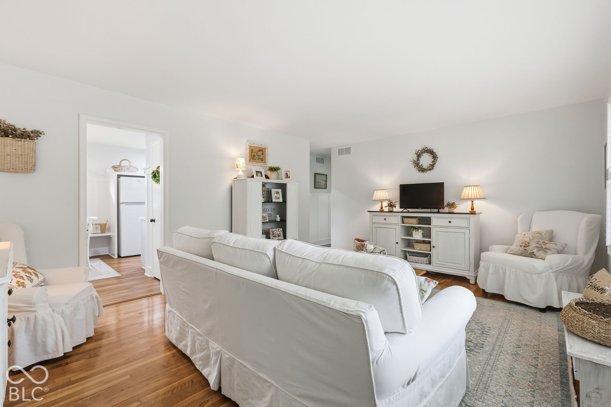 895 W Poplar Street, Zionsville, IN, 46077 photo 5 of 42
