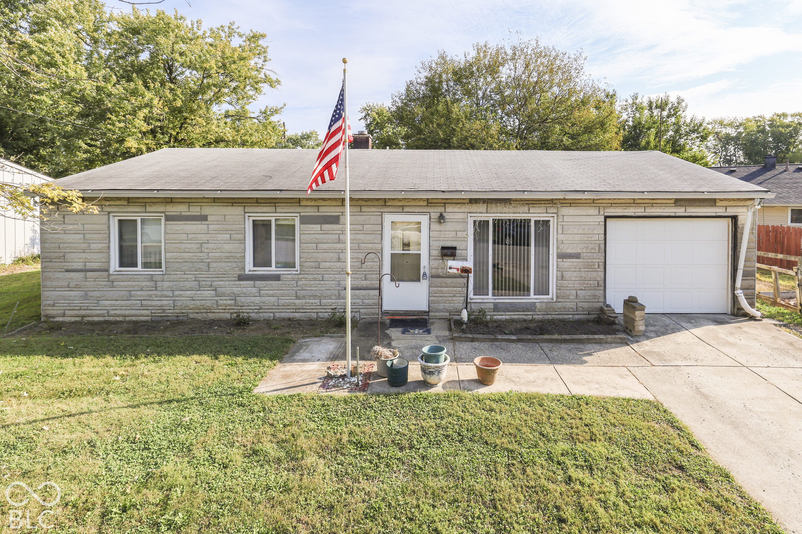 3915 Arborcrest Drive, Indianapolis, IN, 46226 photo 5 of 35