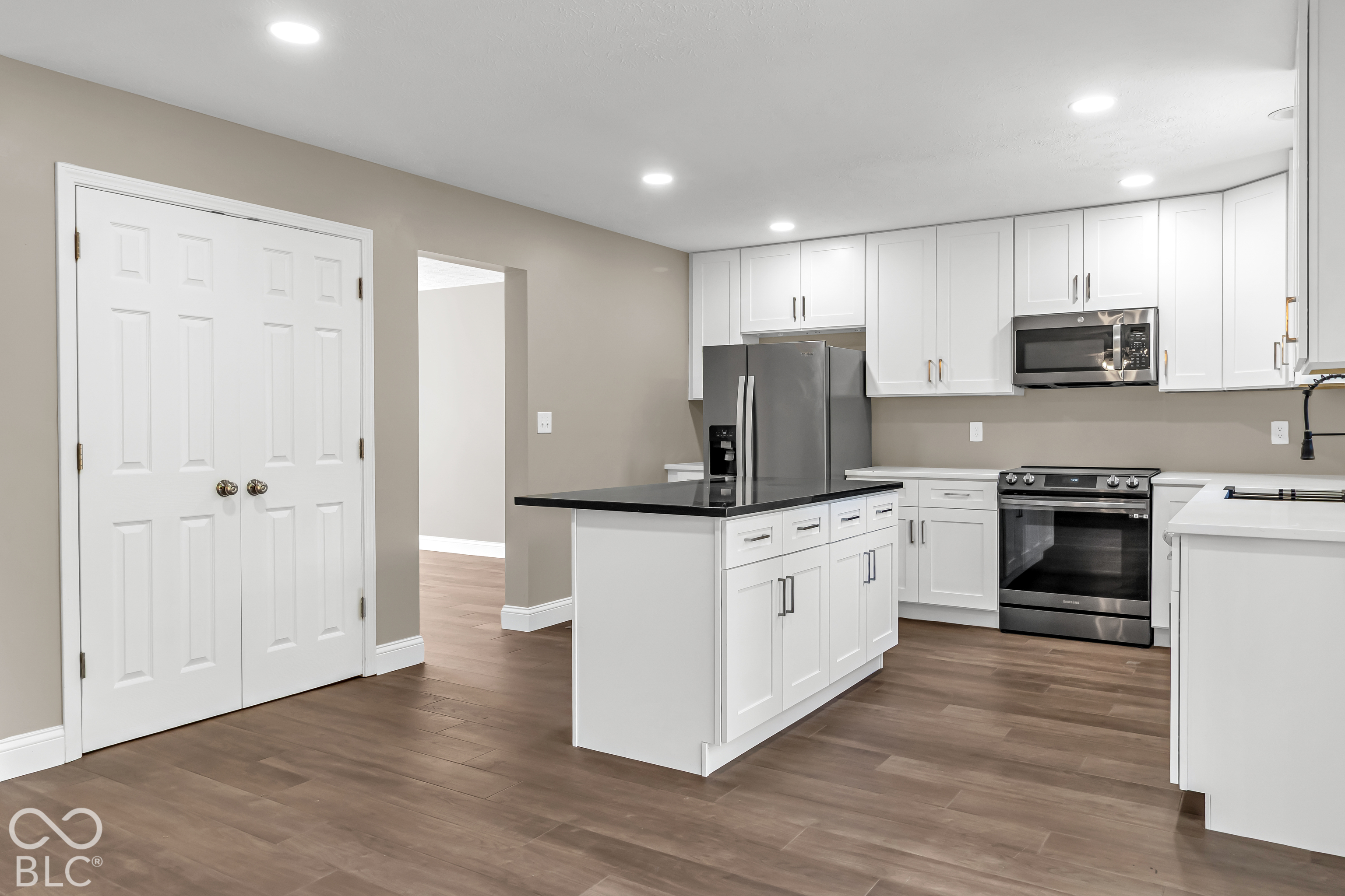11890 Sand Creek Boulevard, Fishers, IN, 46037 photo 5 of 33